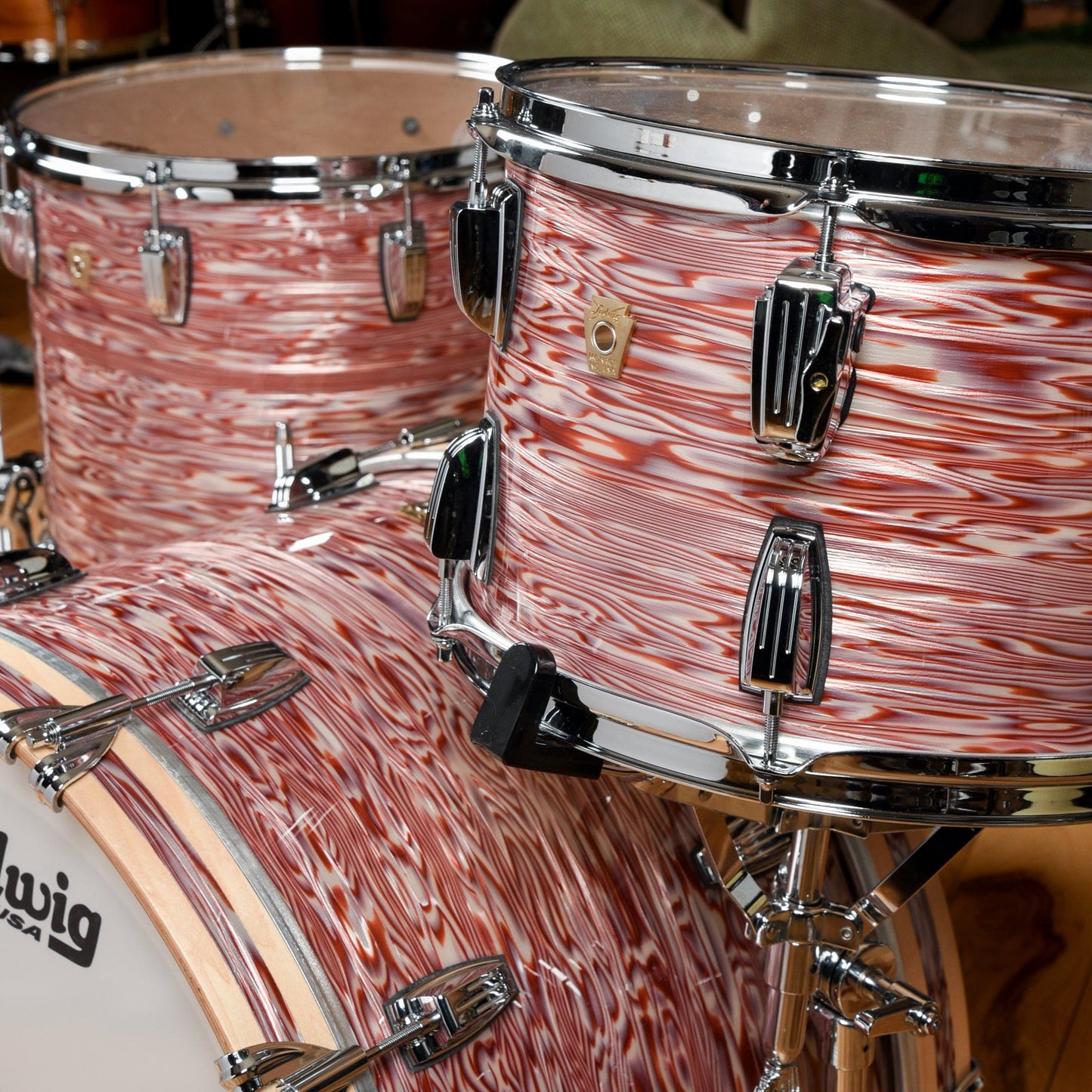 Ludwig Classic Maple 13/16/22 3pc. Drum Kit Vintage Pink Oyster Drums and Percussion / Acoustic Drums / Full Acoustic Kits
