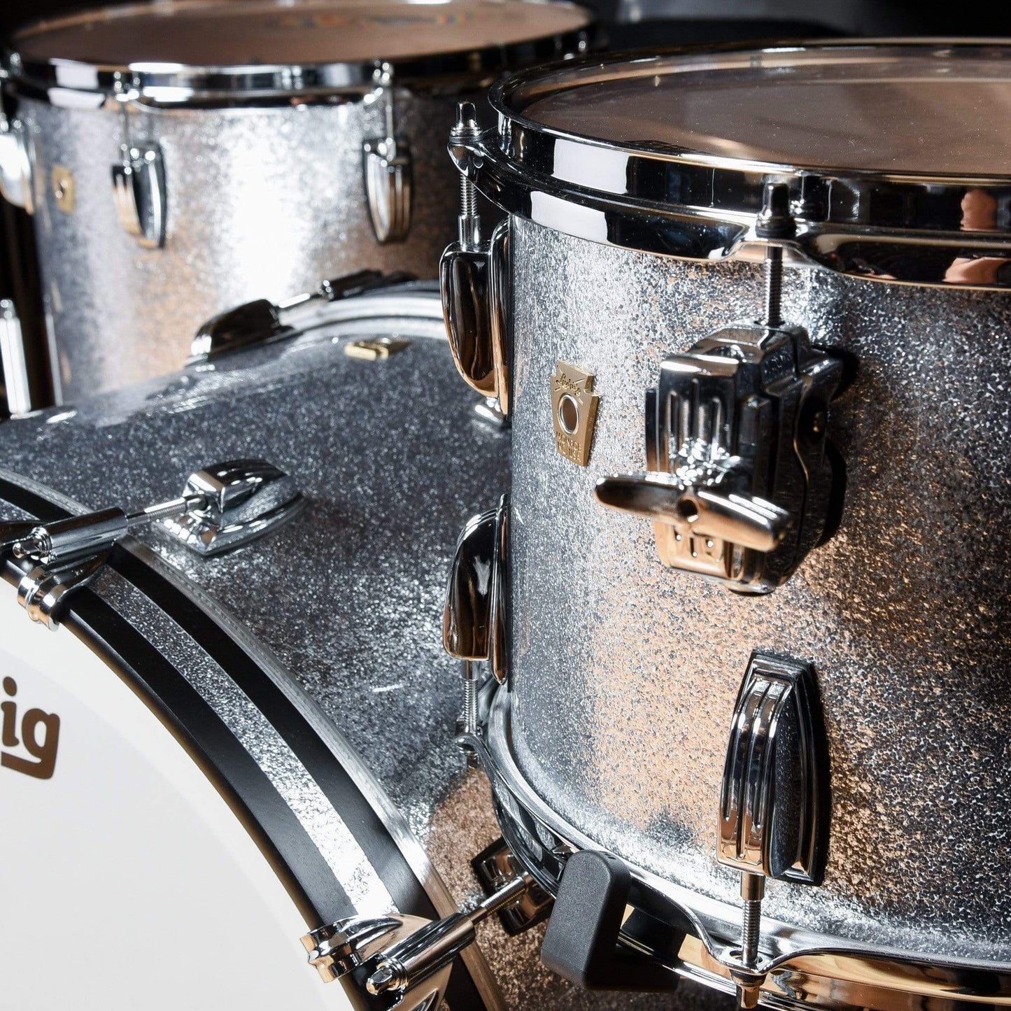 Ludwig Classic Maple 13/16/24 3pc. Drum Kit Silver Mist Sparkle Drums and Percussion / Acoustic Drums / Full Acoustic Kits