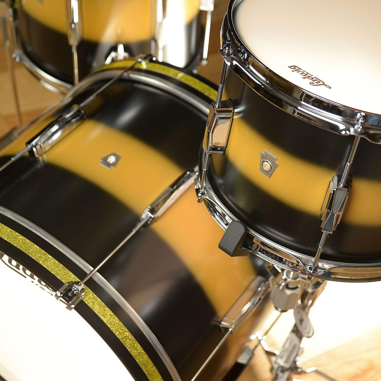 Ludwig Club Date 12/14/20 3pc. Drum Kit Vintage Black/Gold Duco Drums and Percussion / Acoustic Drums / Full Acoustic Kits