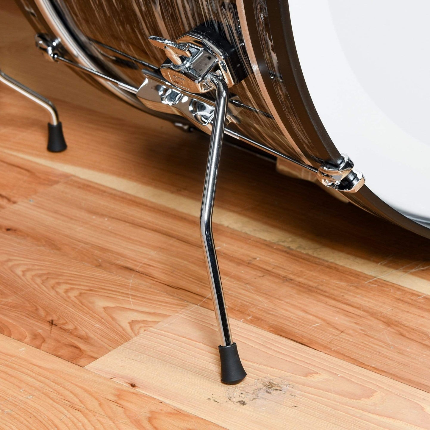Ludwig Club Date 13/16/22 3pc. Drum Kit Vintage Black Oyster w/Bowtie Lugs & White Interiors (CDE Exclusive) Drums and Percussion / Acoustic Drums / Full Acoustic Kits