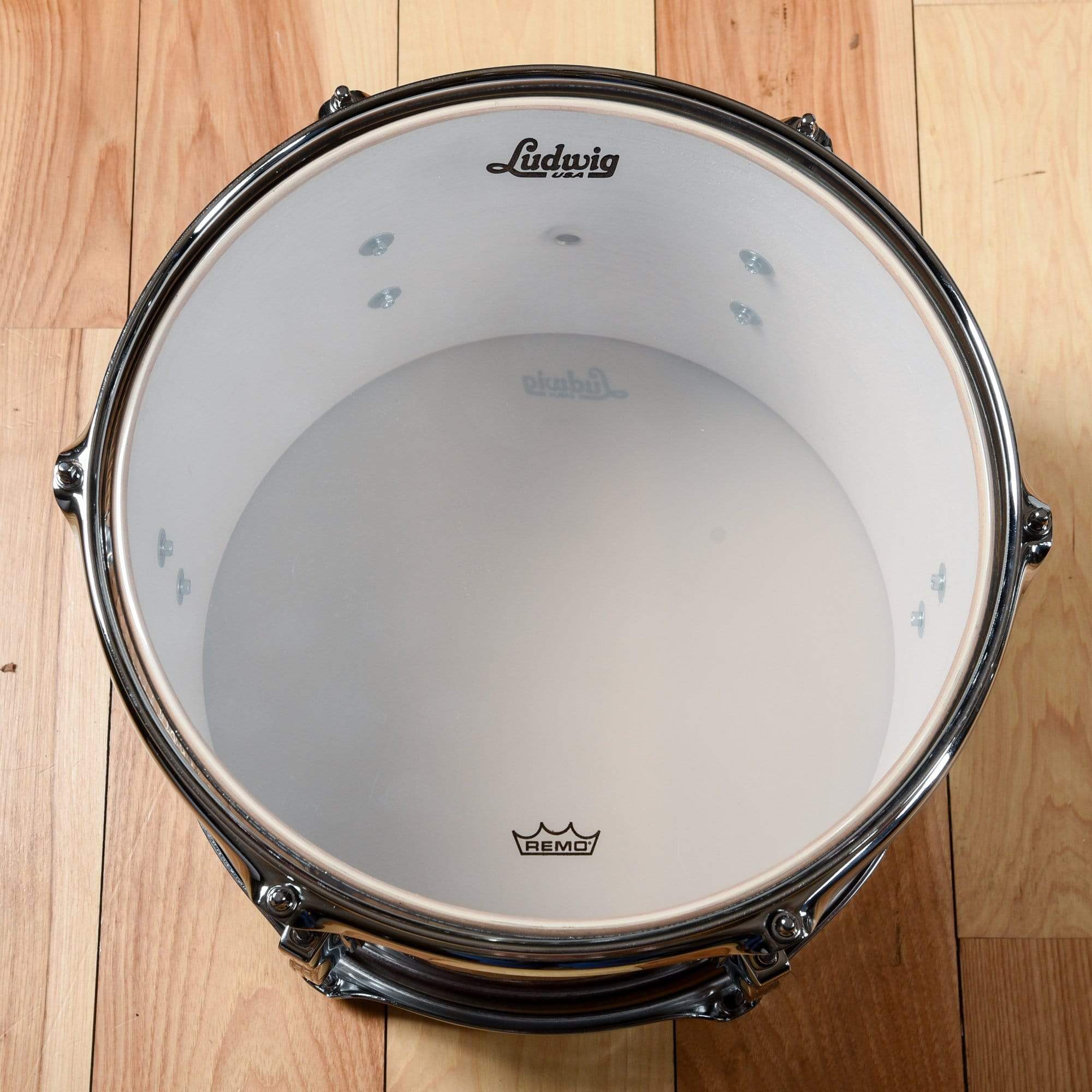 Ludwig Club Date 13/16/24 3pc. Drum Kit Burgundy Mist w/Bowtie Lugs & White Interior (CDE Exclusive) Drums and Percussion / Acoustic Drums / Full Acoustic Kits