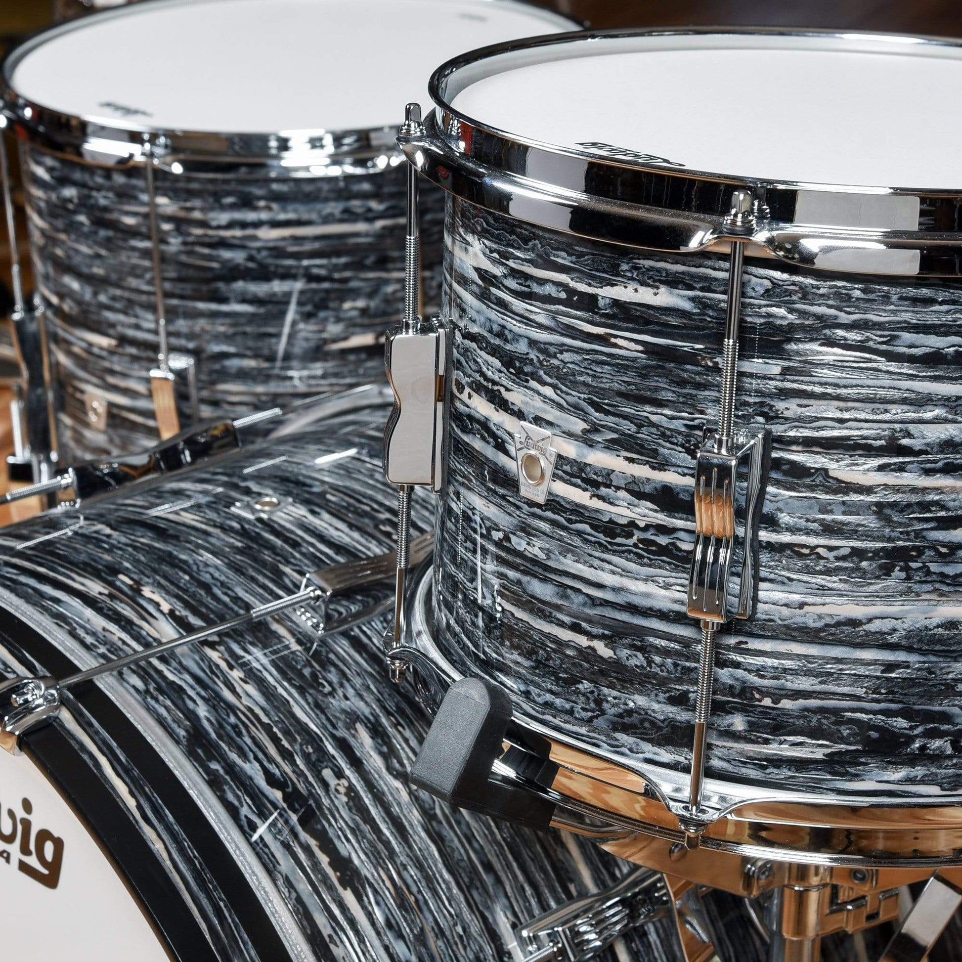 Ludwig Club Date 13/16/24 3pc. Drum Kit Vintage Black Oyster w/Bowtie Lugs & White Interiors (CDE Exclusive) Drums and Percussion / Acoustic Drums / Full Acoustic Kits