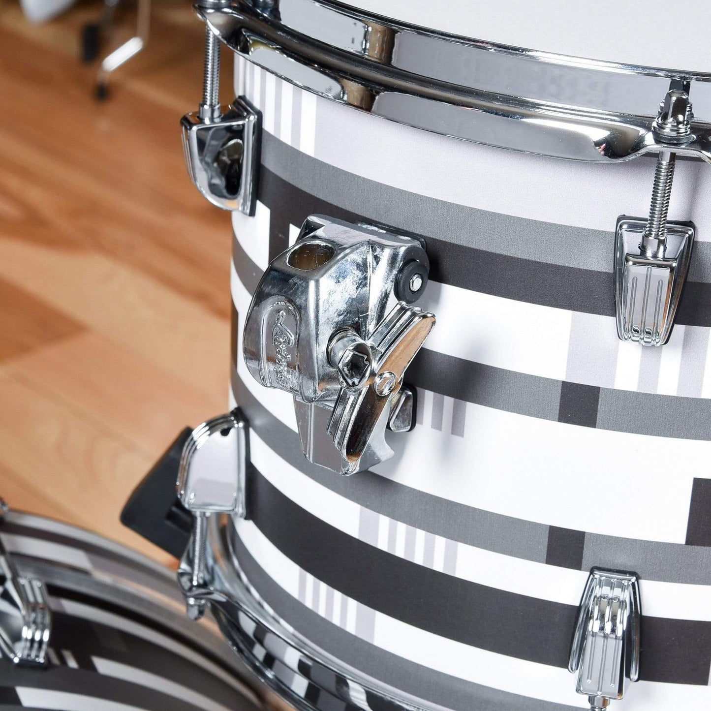 Ludwig Neusonic 13/16/24 3pc. Drum Kit Digital Black Oyster Drums and Percussion / Acoustic Drums / Full Acoustic Kits