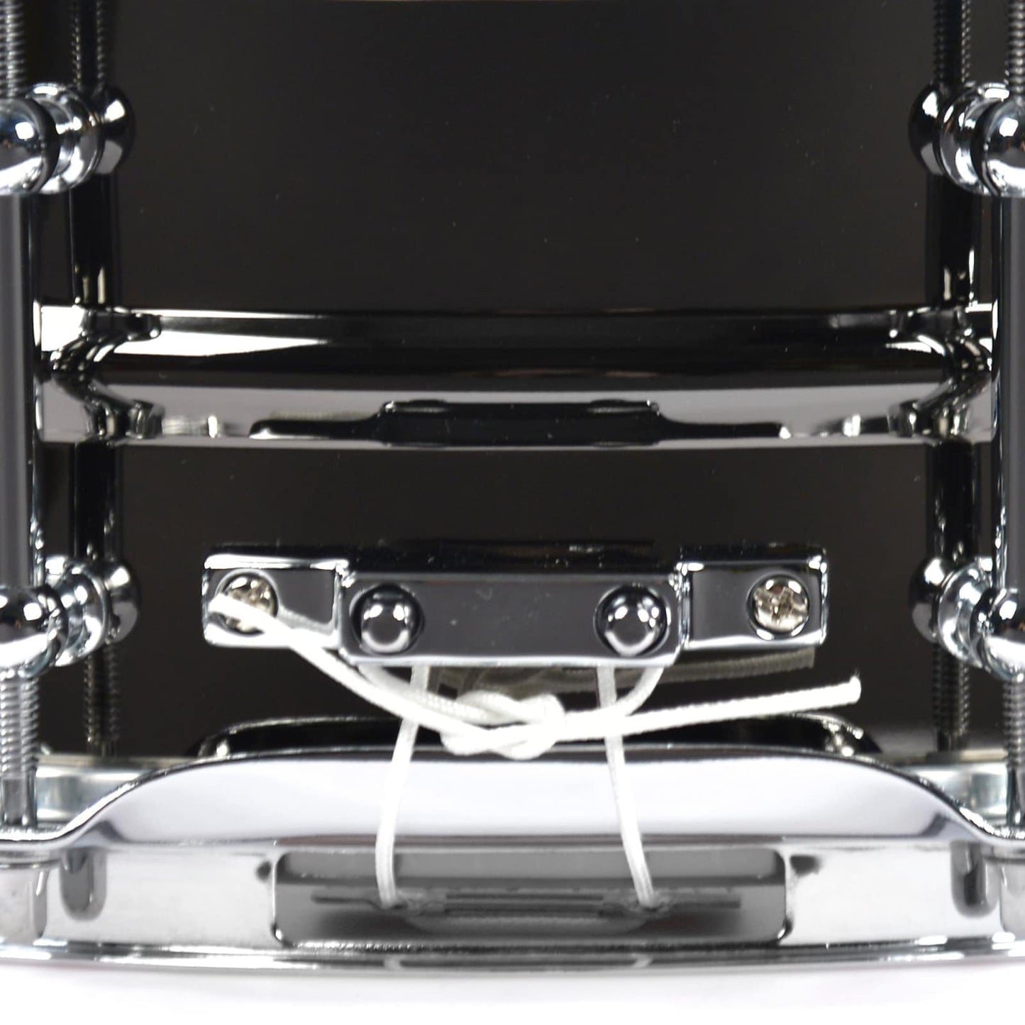 Ludwig 5.5x14 Black Magic Snare Drum w/Chrome Hdw Drums and Percussion / Acoustic Drums / Snare