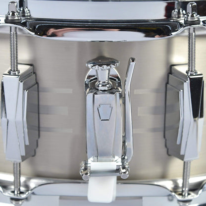 Ludwig 5.5x14 Heirloom Stainless Steel Snare Drum Drums and Percussion / Acoustic Drums / Snare