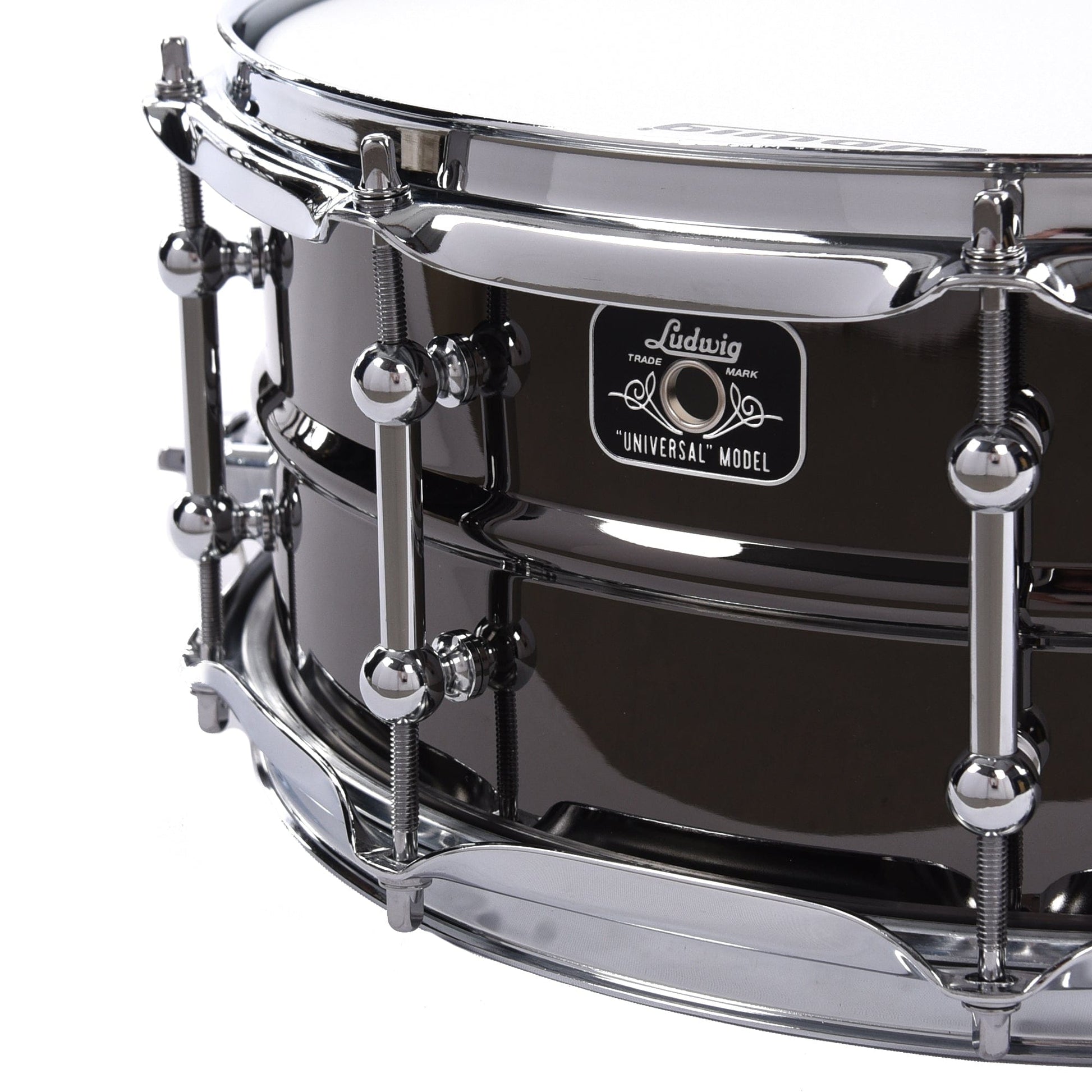 Ludwig 5.5x14 Universal Brass Snare Drum Chrome Drums and Percussion / Acoustic Drums / Snare