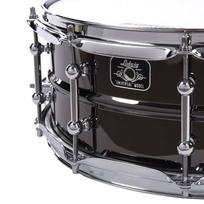 Ludwig 5.5x14 Universal Brass Snare Drum Chrome Drums and Percussion / Acoustic Drums / Snare