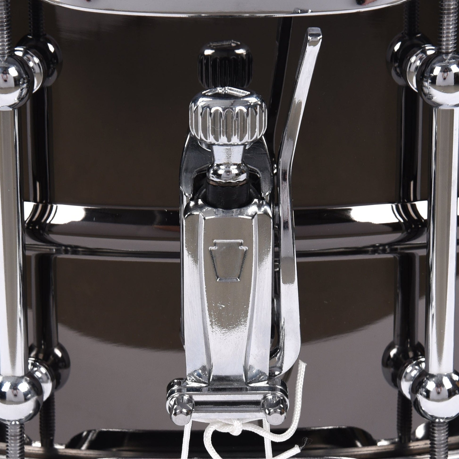 Ludwig 6.5x14 Universal Brass Snare Drum Chrome Drums and Percussion / Acoustic Drums / Snare