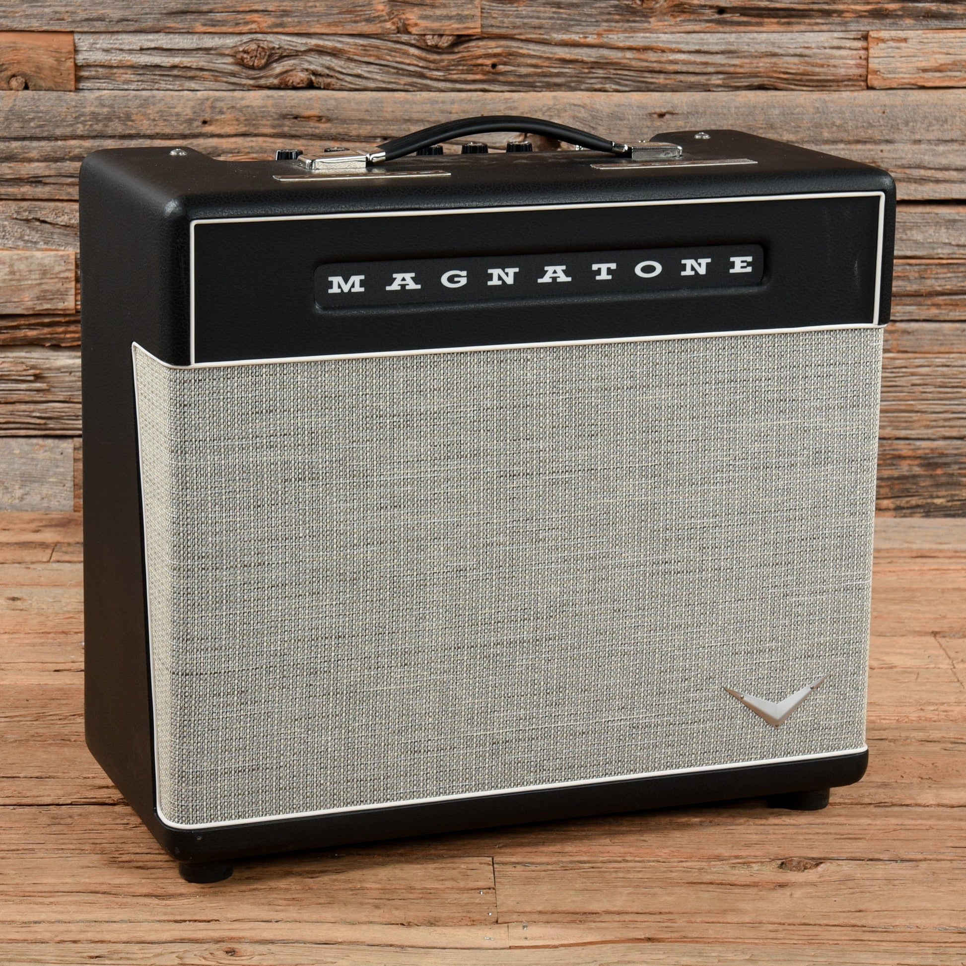Magnatone Super Fifteen 1x12 15-Watt Combo Amps / Guitar Cabinets