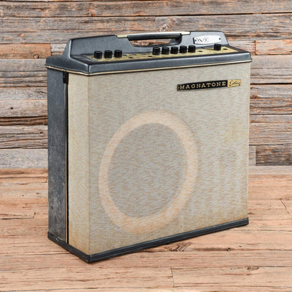 Magnatone M9 (12" speaker mod)  1960s Amps / Guitar Combos