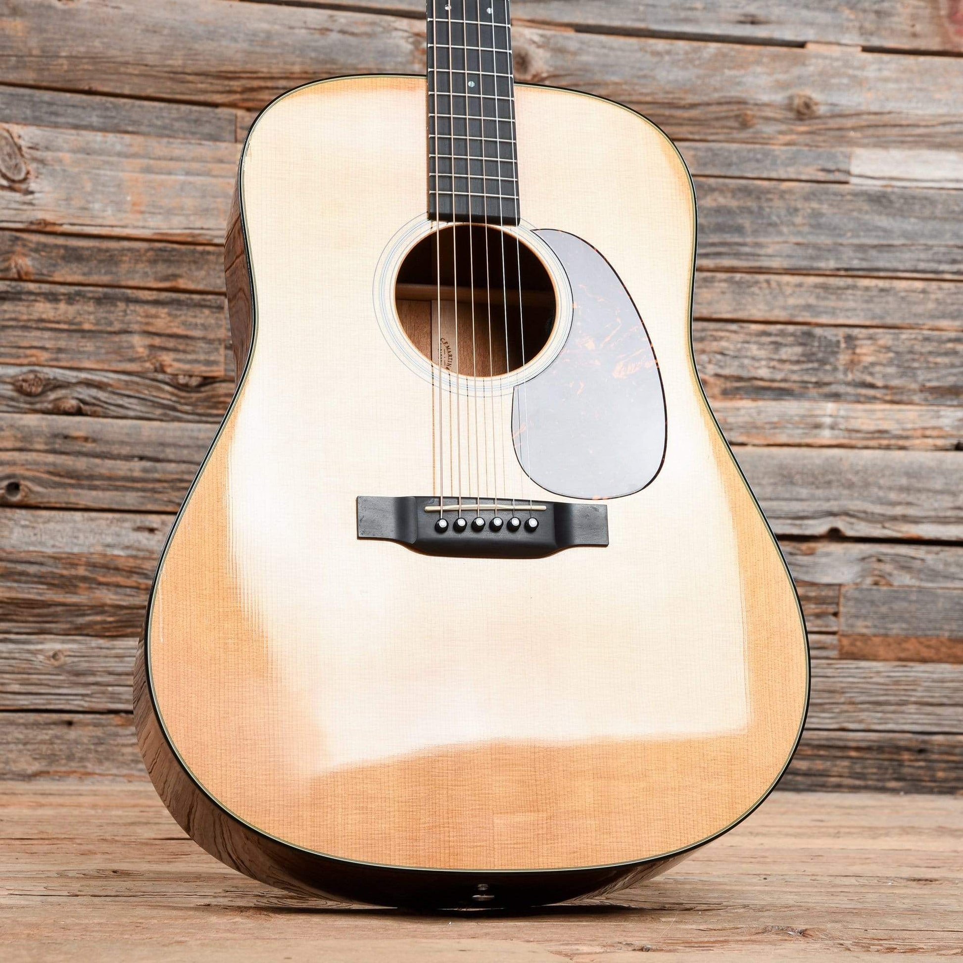 Martin Retro Series D-18E Natural Acoustic Guitars / Built-in Electronics,Acoustic Guitars / Dreadnought