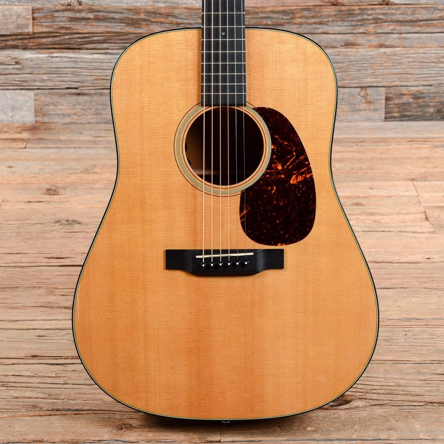 Martin Retro Series D-18E Natural Acoustic Guitars / Built-in Electronics,Acoustic Guitars / Dreadnought
