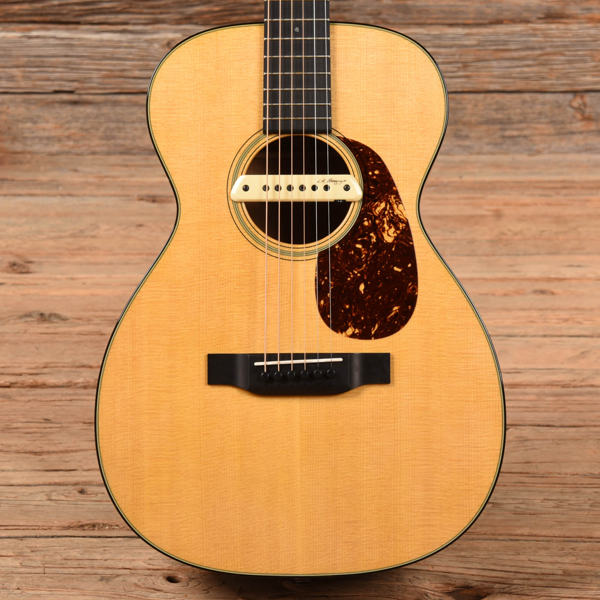 Martin 0-18 Natural Acoustic Guitars / Concert