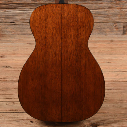 Martin 0-18 Natural Acoustic Guitars / Concert