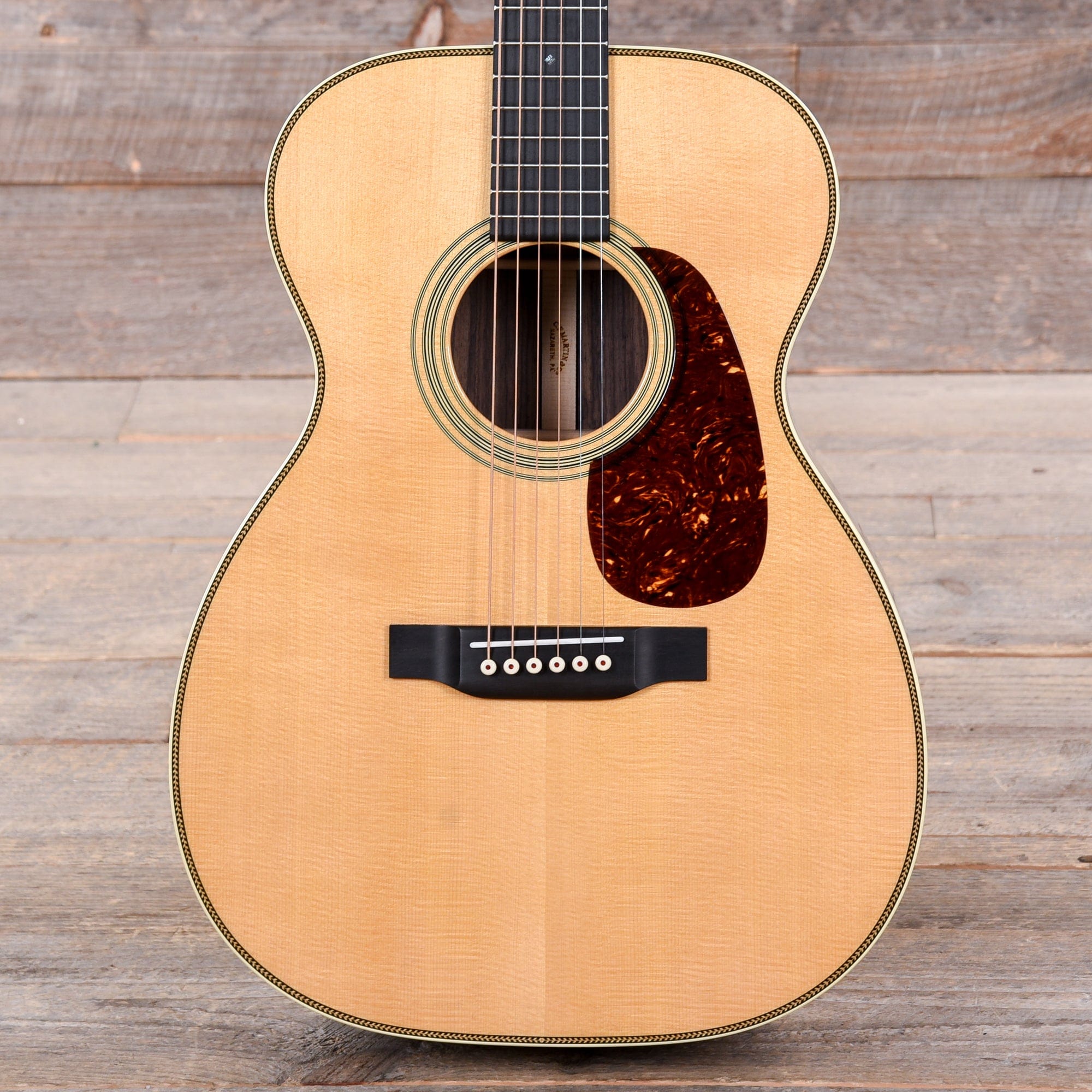 Martin 00-28 Natural Acoustic Guitars / Concert