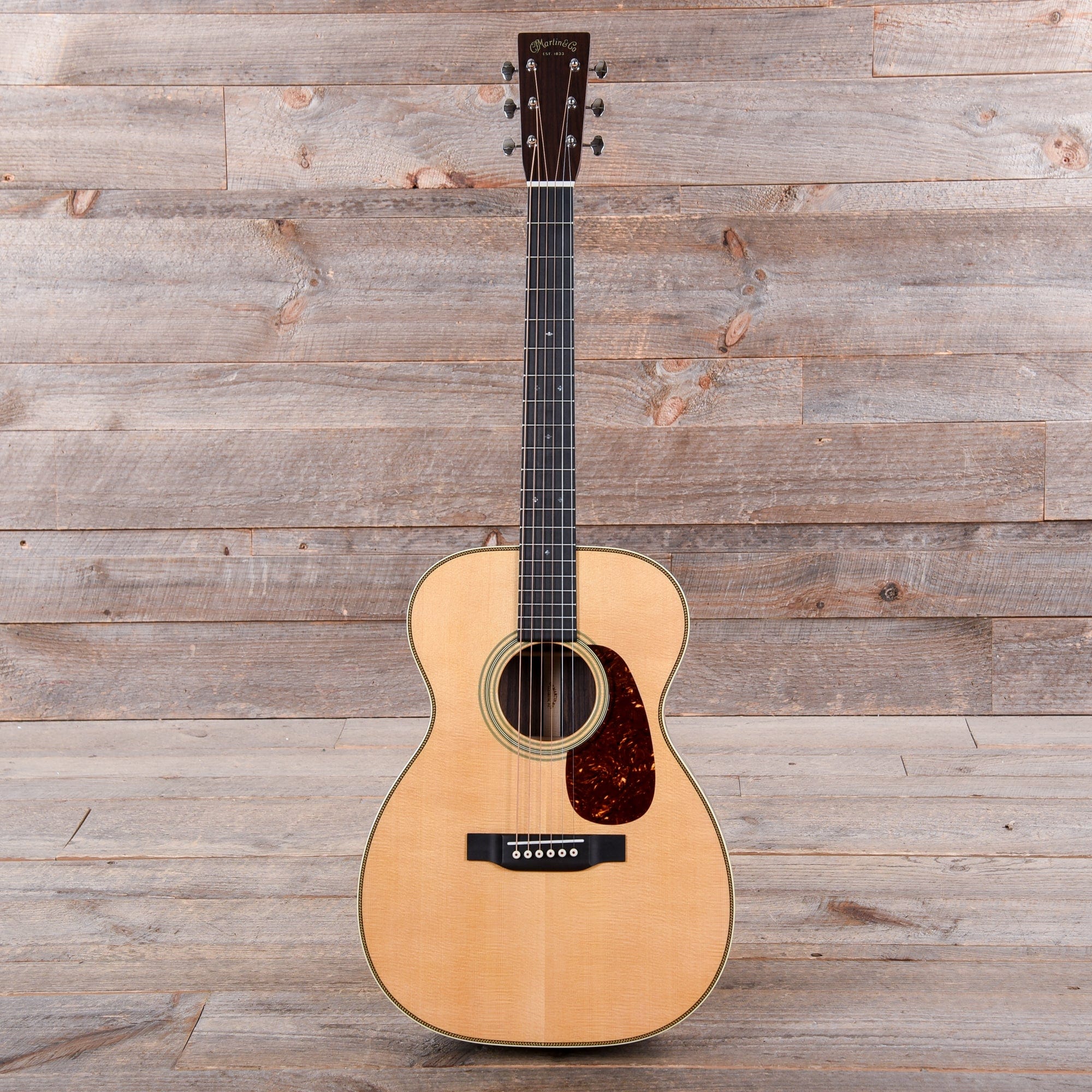 Martin 00-28 Natural Acoustic Guitars / Concert