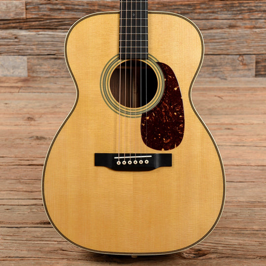 Martin 00-28 Natural Acoustic Guitars / Concert