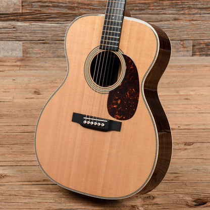 Martin 000-28 Modern Deluxe Natural Acoustic Guitars / Concert