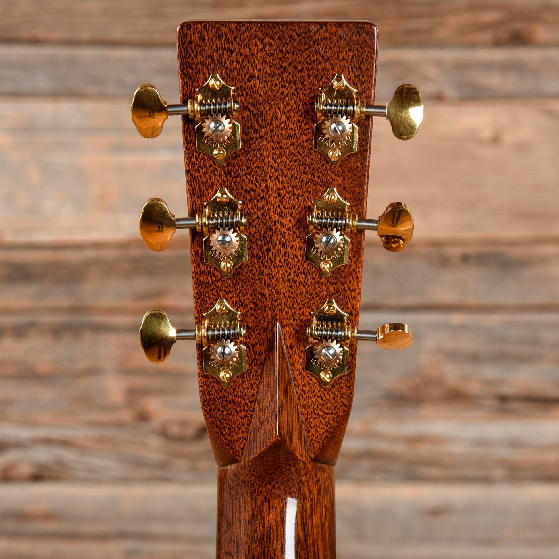 Martin 000-28 Modern Deluxe Natural Acoustic Guitars / Concert