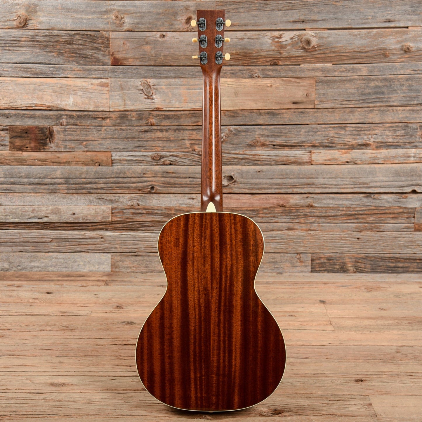 Martin CEO-7 Sunburst Acoustic Guitars / Concert