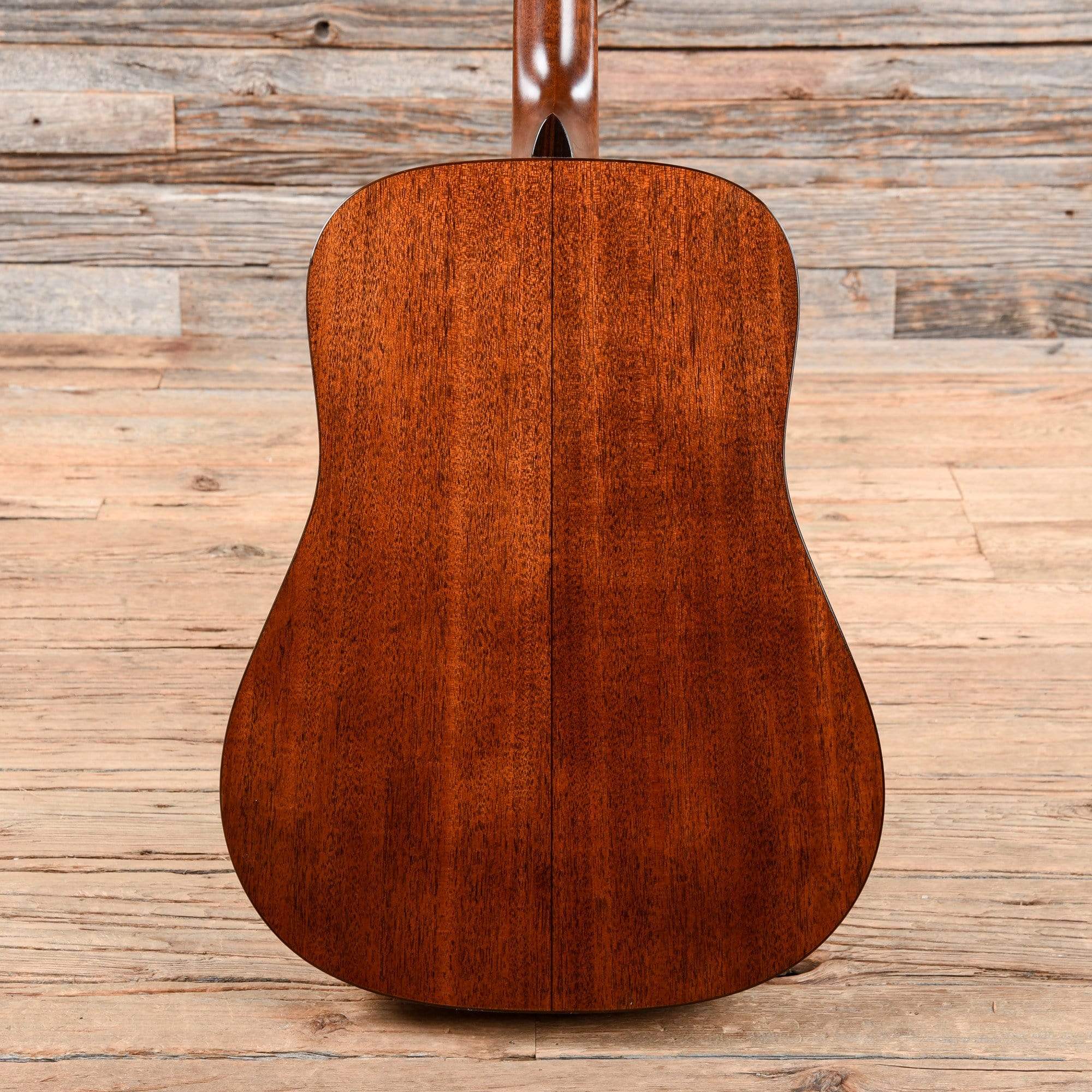 Martin D-18 Modern Deluxe Acoustic Guitars / Dreadnought