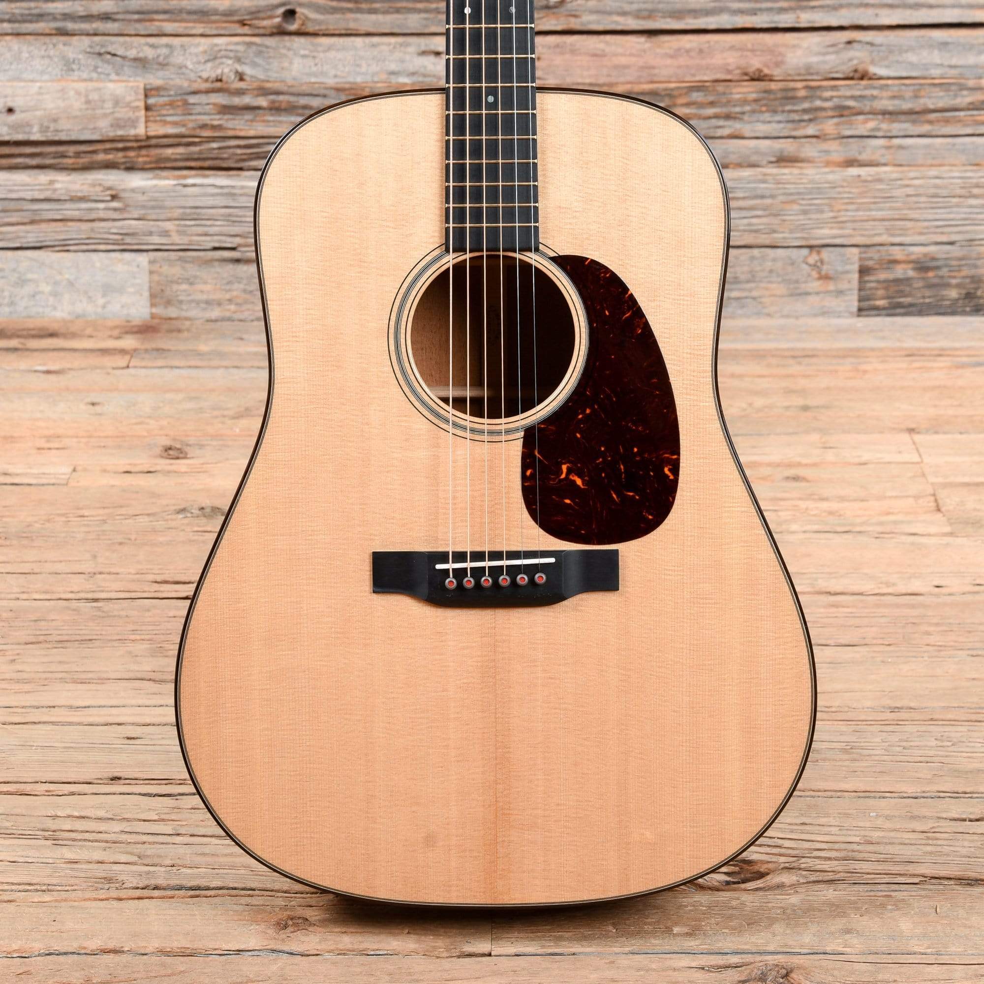 Martin D-18 Modern Deluxe Acoustic Guitars / Dreadnought