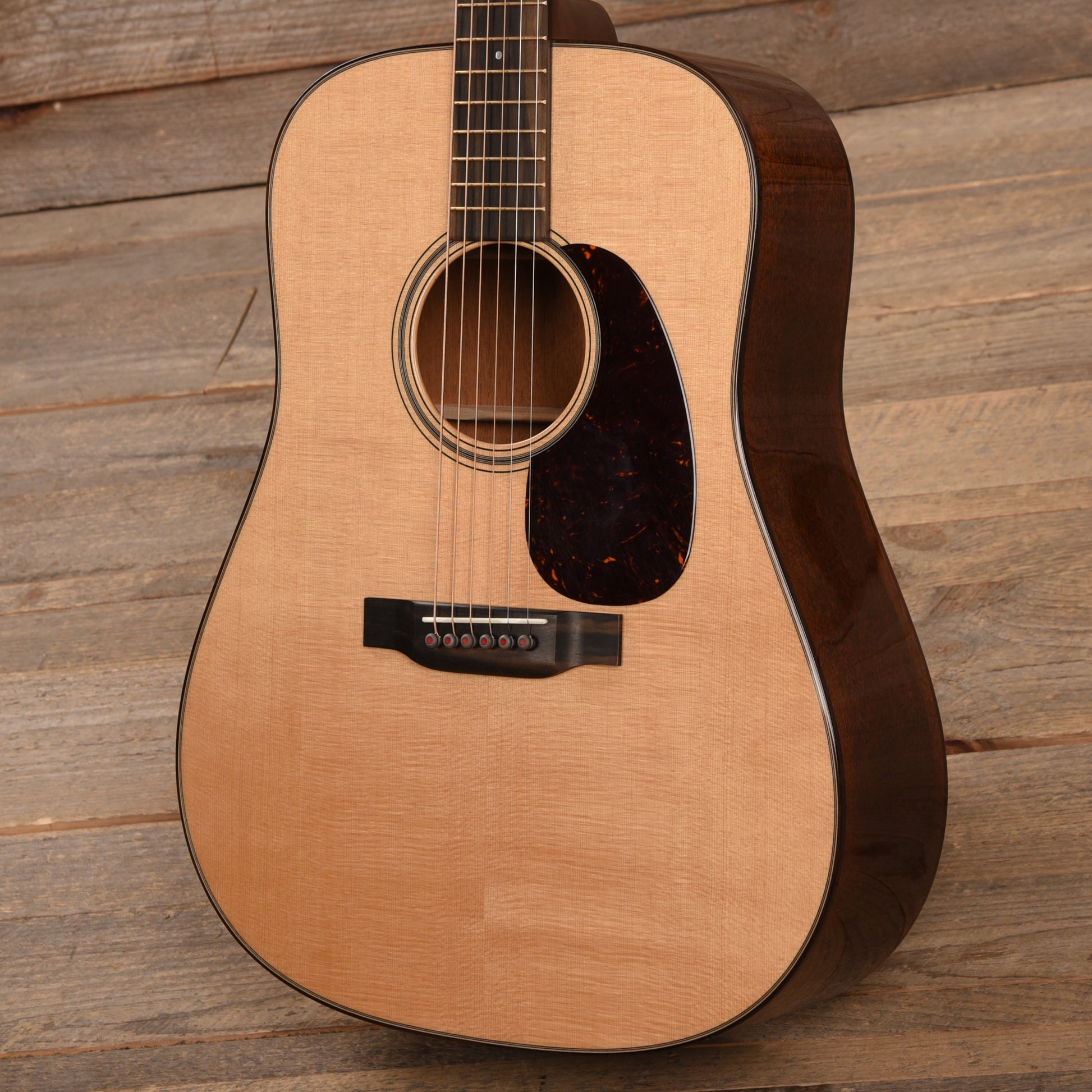 Martin D-18 Modern Deluxe Acoustic Guitars / Dreadnought