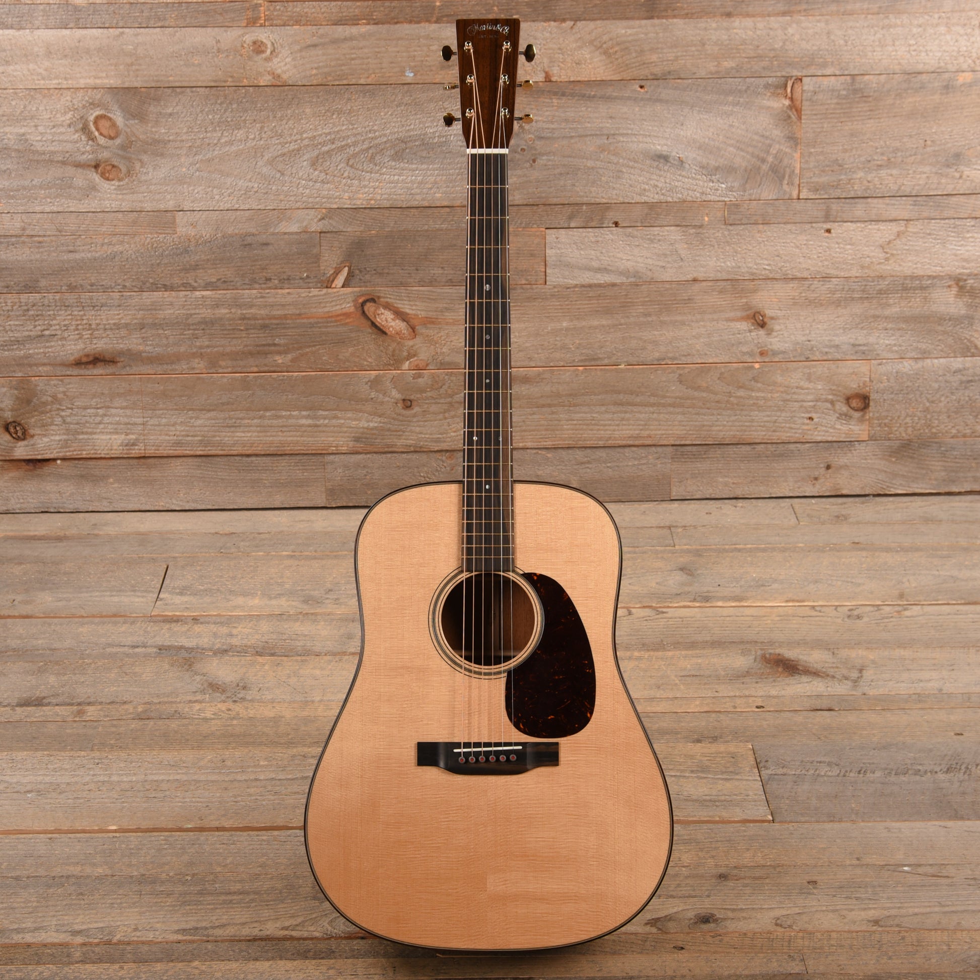Martin D-18 Modern Deluxe Acoustic Guitars / Dreadnought
