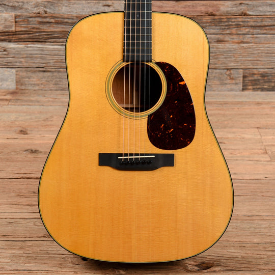 Martin D-18 Standard Series Natural 2019 Acoustic Guitars / Dreadnought