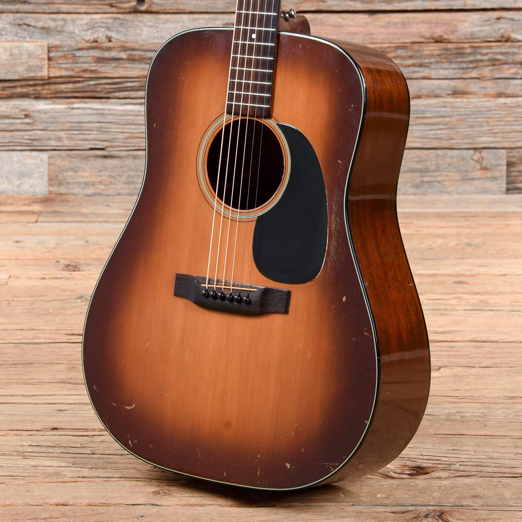 Martin D-18 Sunburst 1976 Acoustic Guitars / Dreadnought