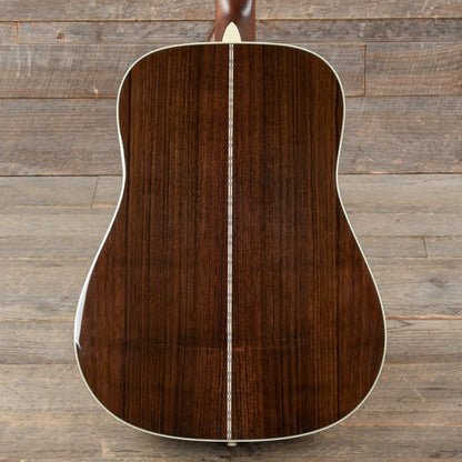 Martin D-28 Dreadnought Sitka Spruce/East Indian Rosewood Ambertone Acoustic Guitars / Dreadnought