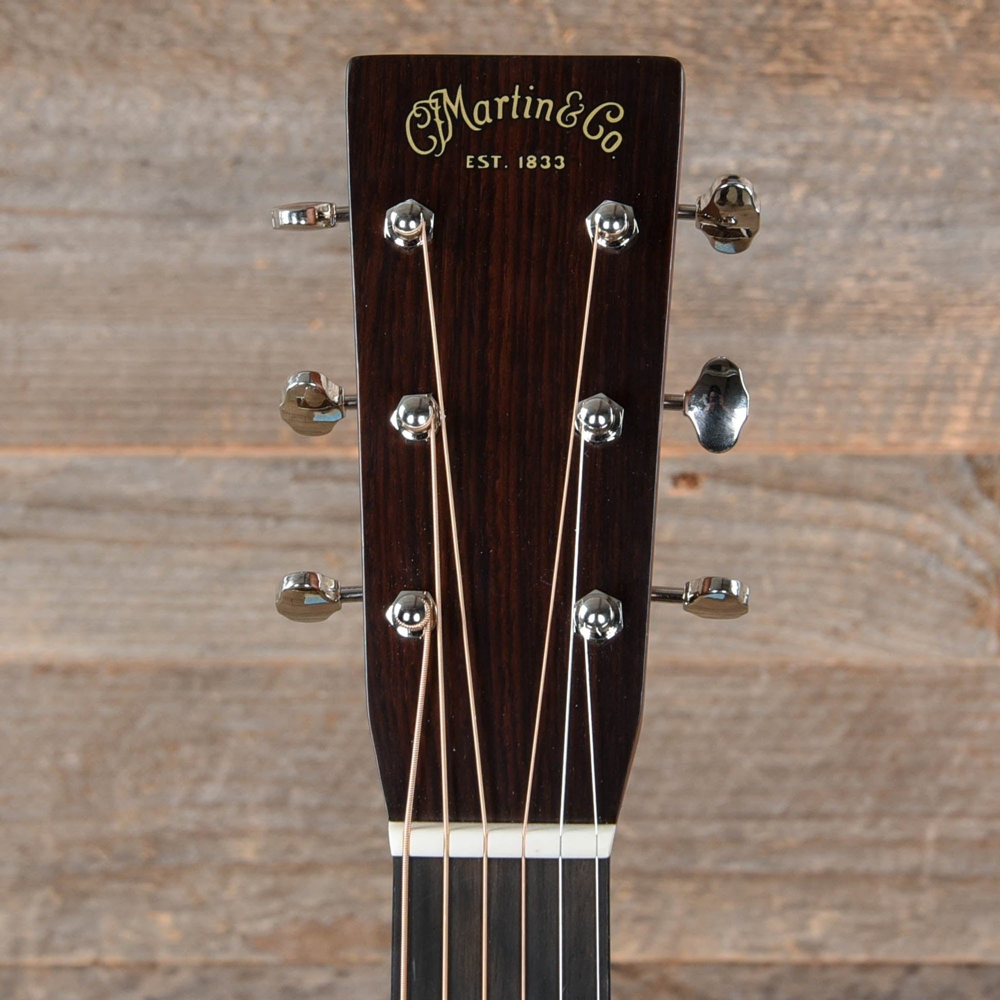 Martin D-28 Dreadnought Sitka Spruce/East Indian Rosewood Ambertone Acoustic Guitars / Dreadnought
