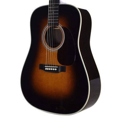 Martin D-28 Dreadnought Sitka Spruce/East Indian Rosewood Sunburst Acoustic Guitars / Dreadnought