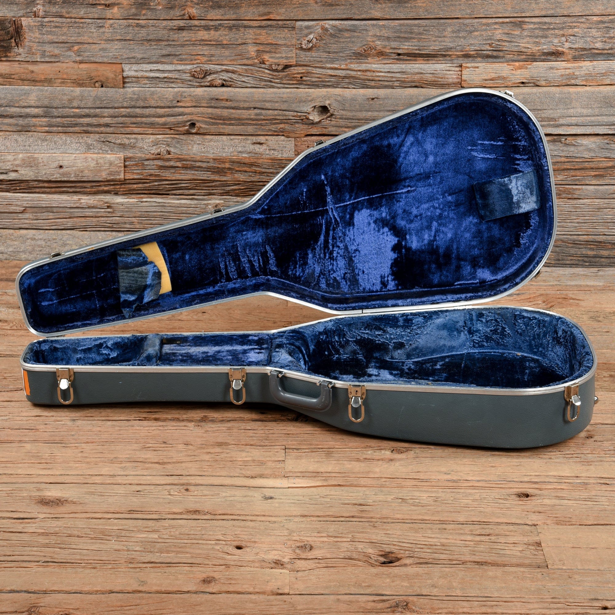 Martin D-28 Natural 1970 – Chicago Music Exchange