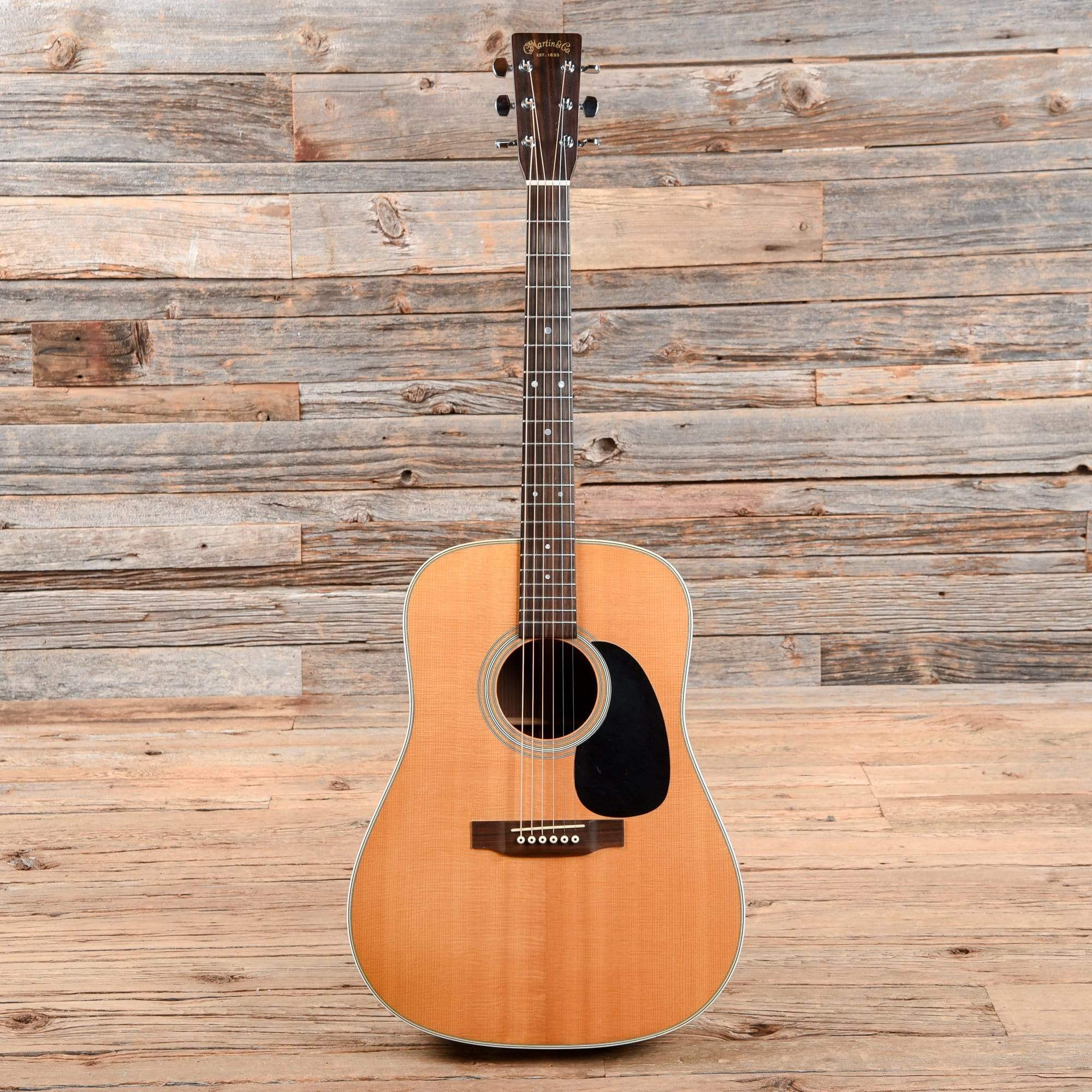 Martin D-28 Natural 1998 – Chicago Music Exchange