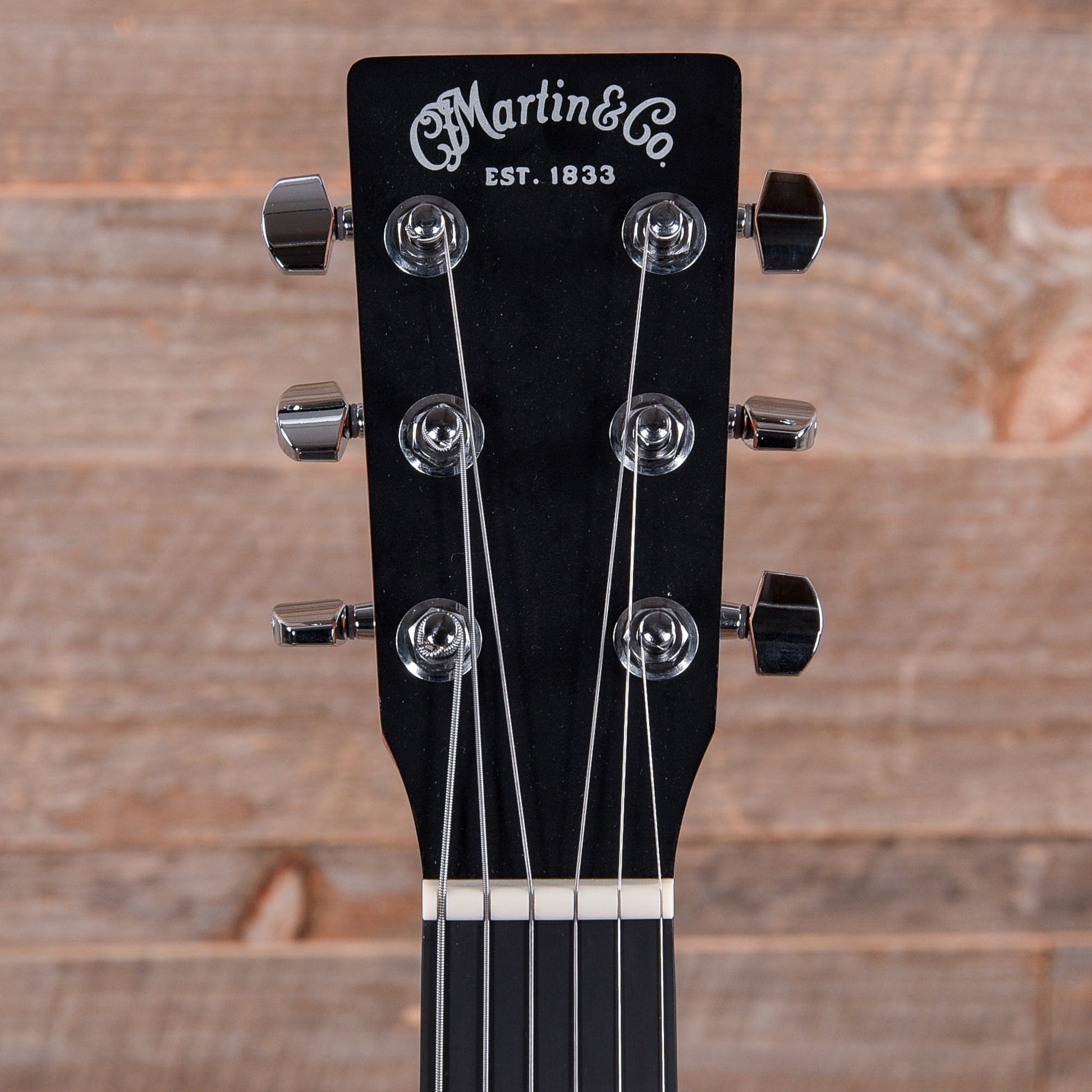 Martin D Jr-10 Satin Sitka/Sapele Acoustic Guitars / Dreadnought