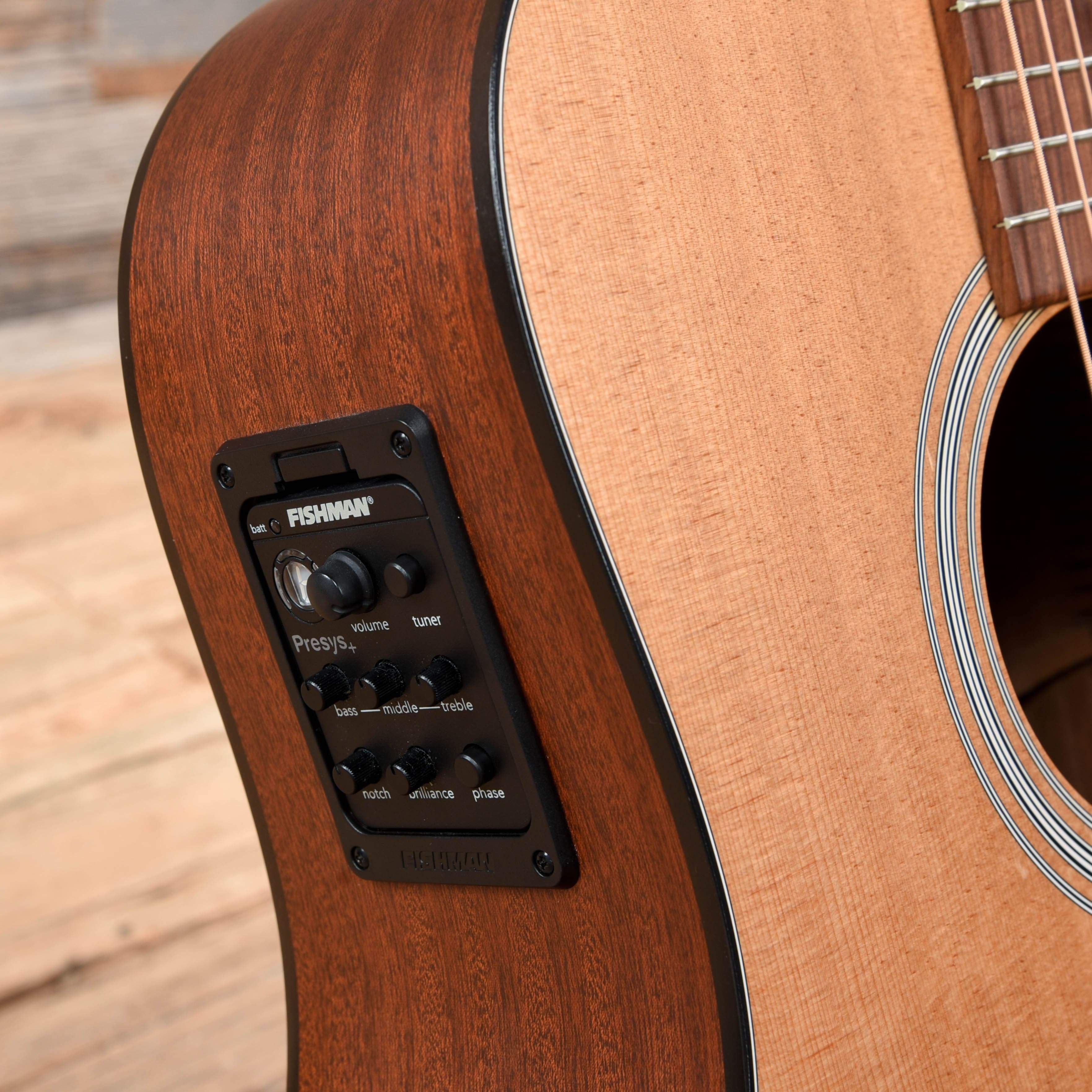 Martin DC-1E Natural 2010 Acoustic Guitars / Dreadnought