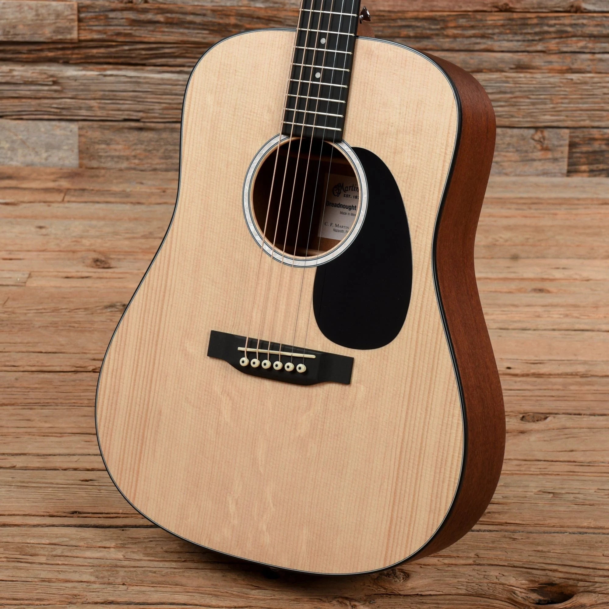 Martin DJR-10 Dreadnought Junior Natural Acoustic Guitars / Dreadnought