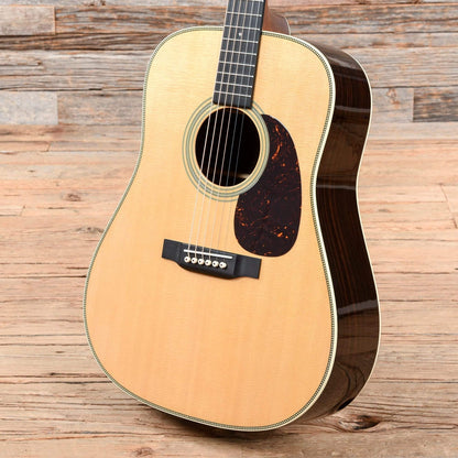 Martin HD-28 Natural Acoustic Guitars / Dreadnought