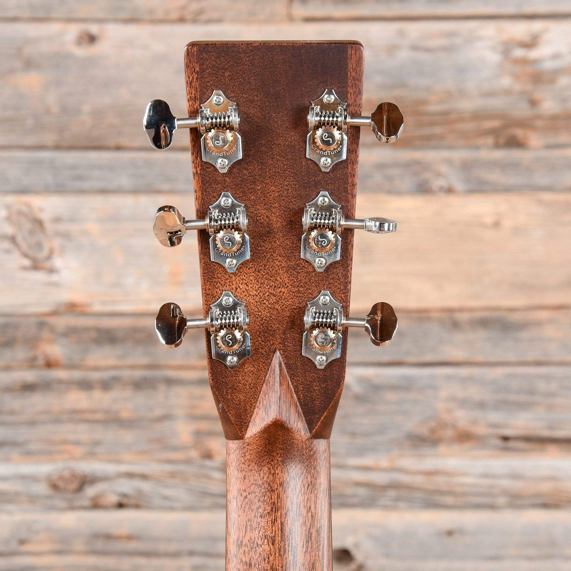 Martin HD-28 Natural Acoustic Guitars / Dreadnought