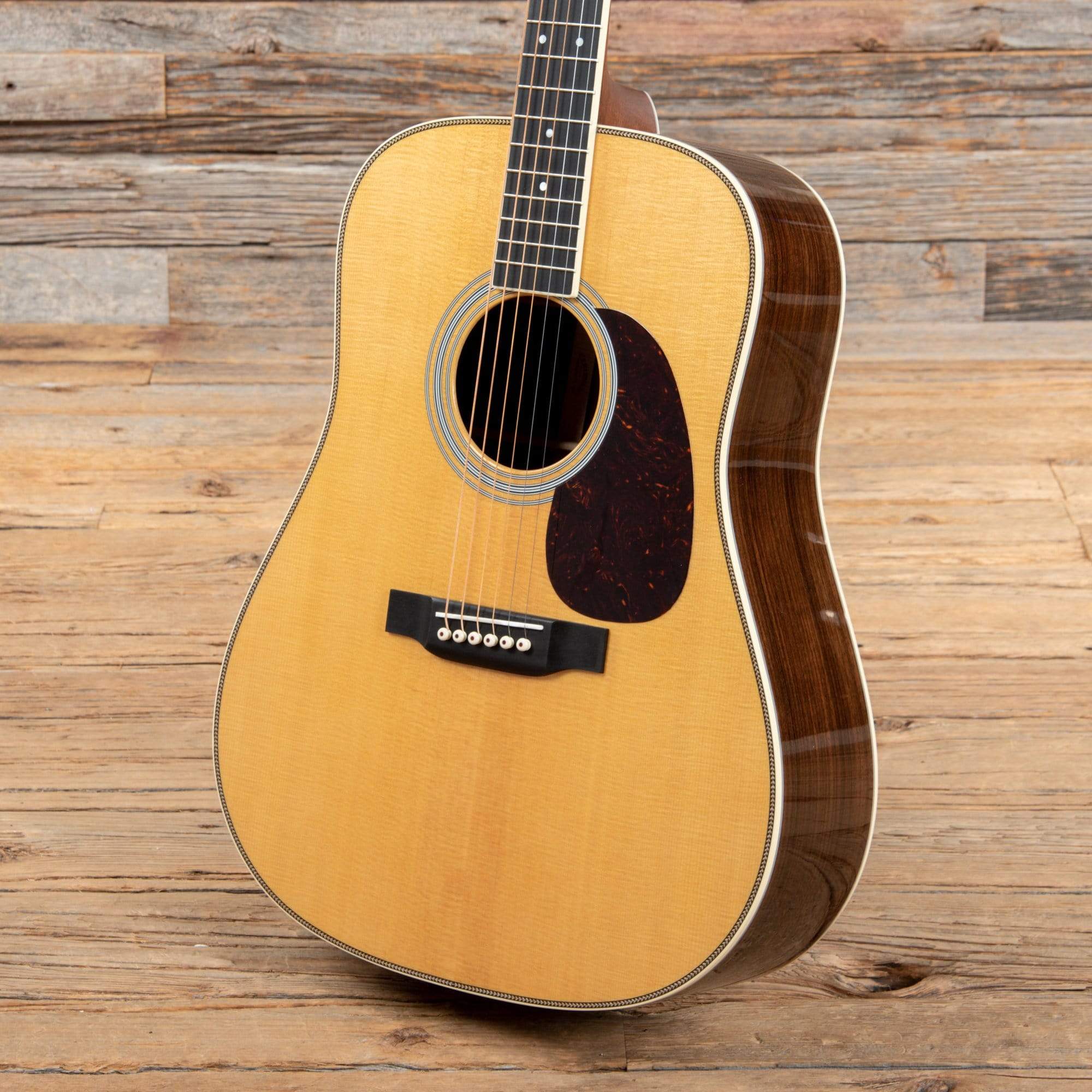 Martin HD-35 Natural Acoustic Guitars / Dreadnought