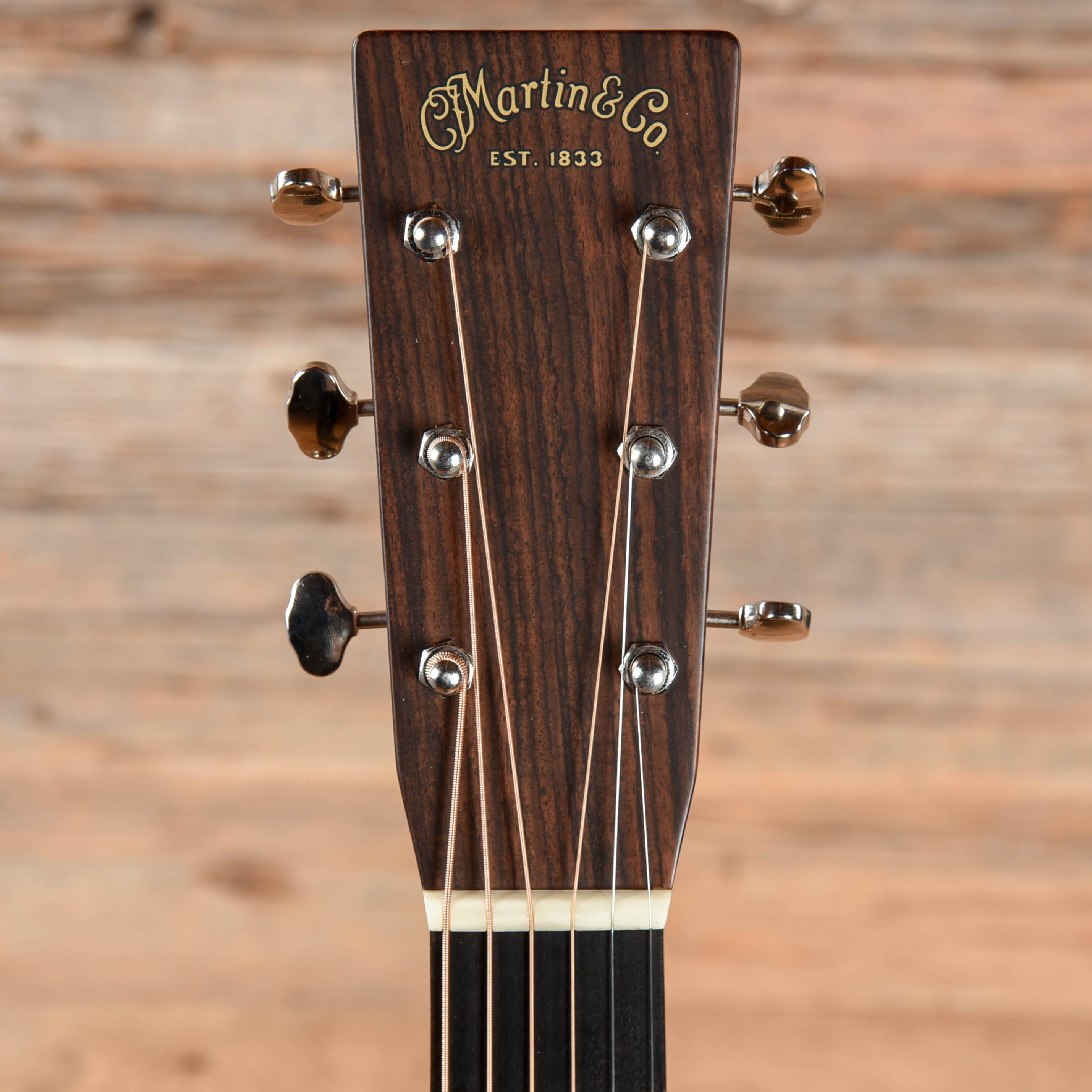 Martin D28 Standard 2018年製 Martin Standard Series D-28 Natural 2018 – Chicago Music Exchange