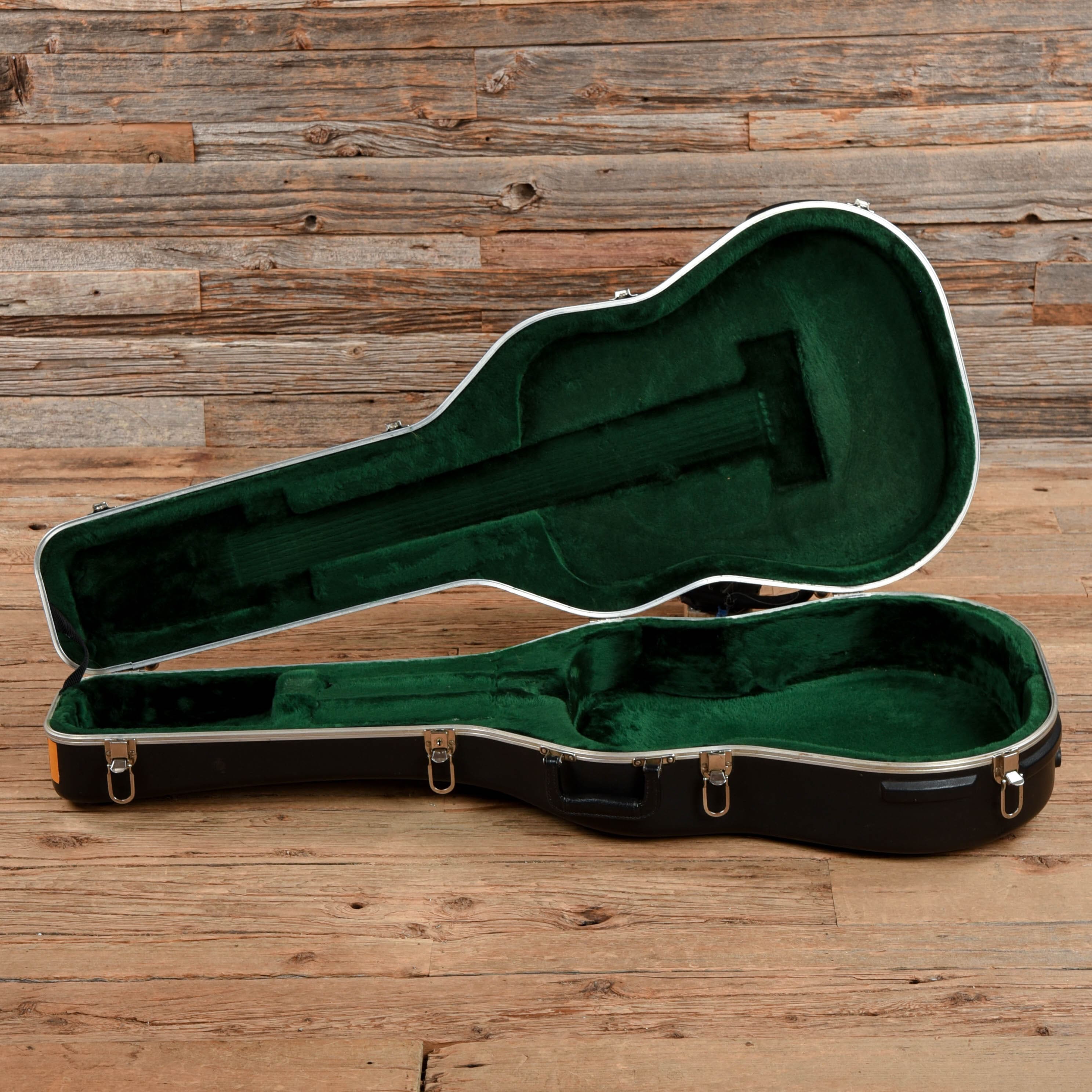 Martin Standard Series D-28 Natural Acoustic Guitars / Dreadnought