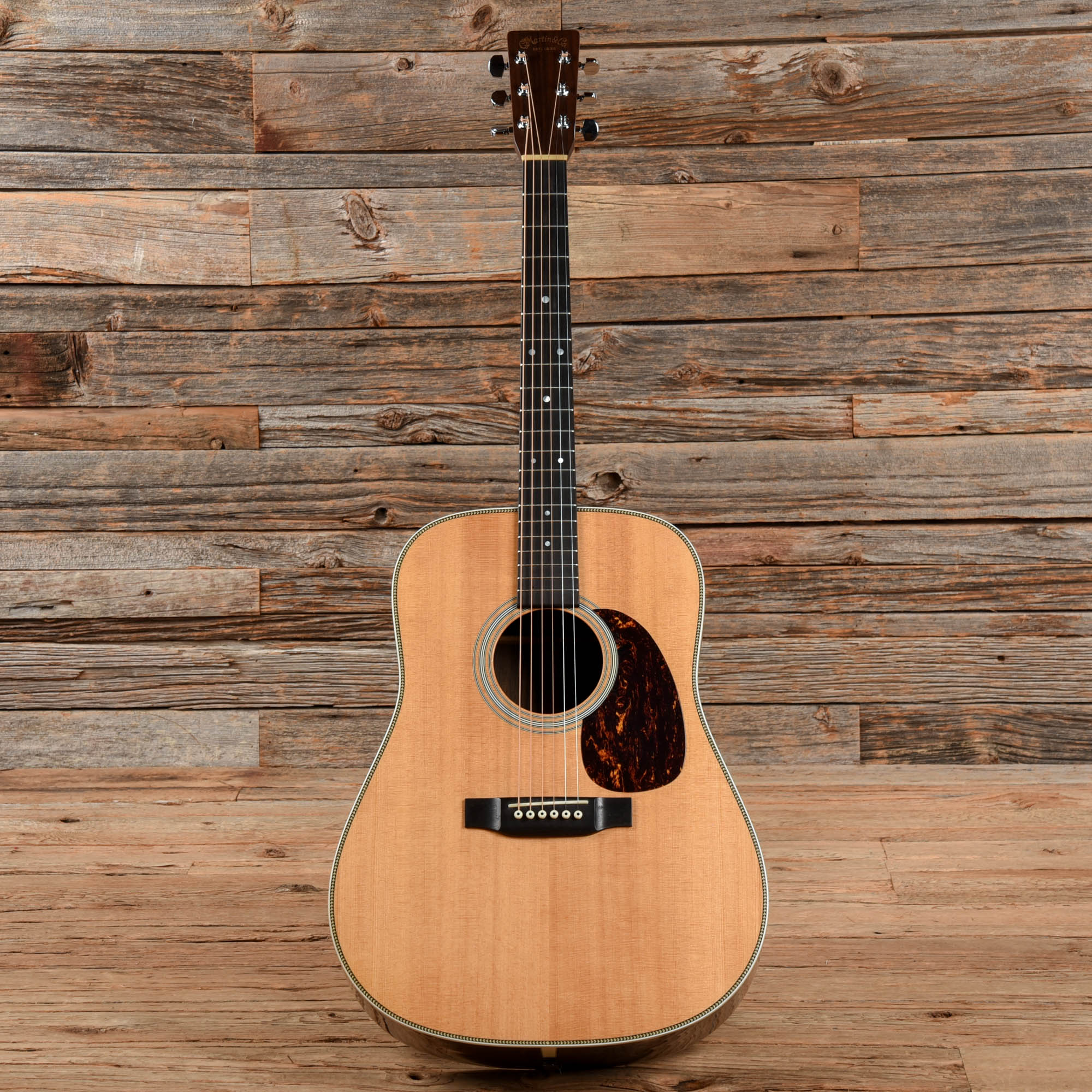 Martin Standard Series HD-28 2001 Natural 2001 Acoustic Guitars / Dreadnought