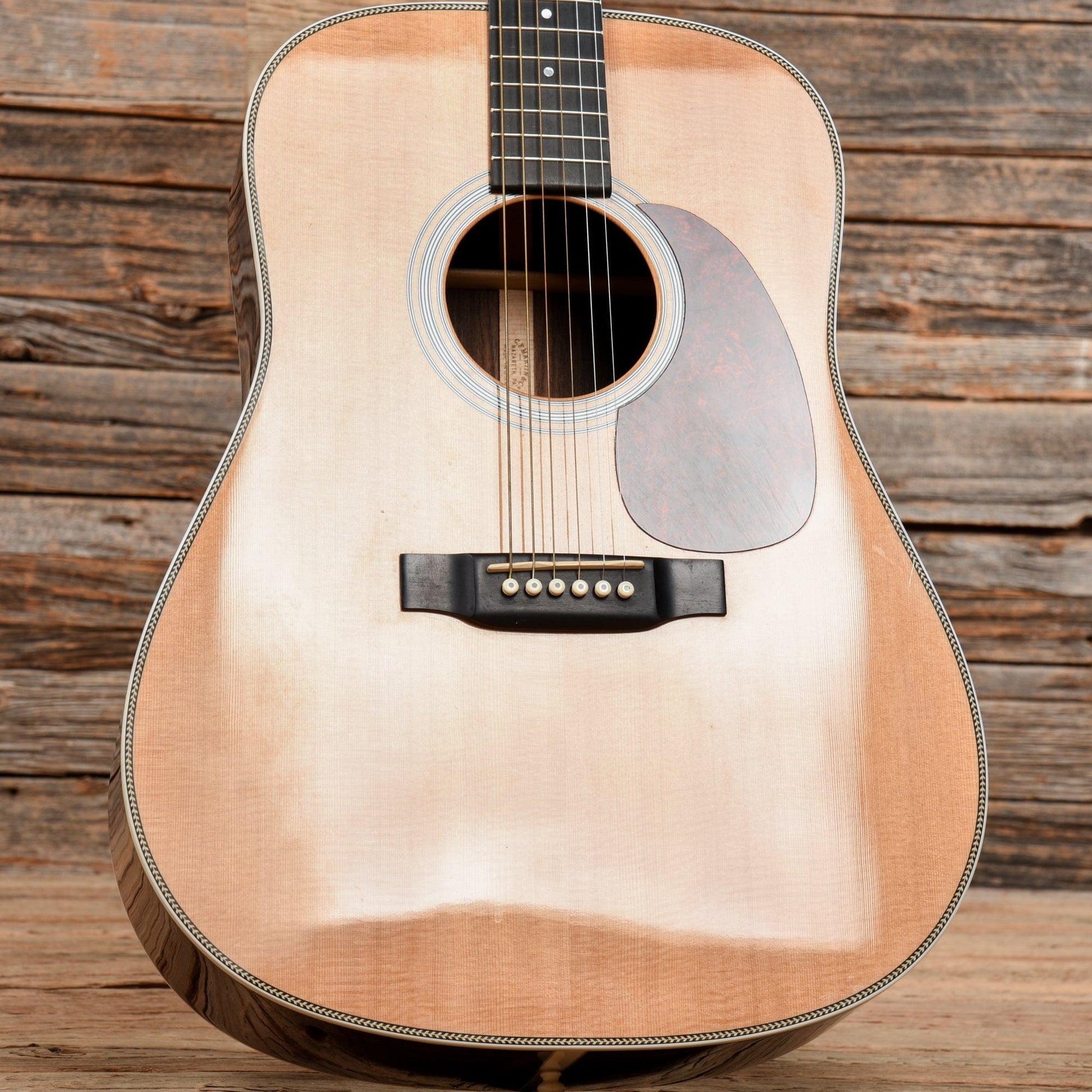 Martin Standard Series HD-28 Natural 1999 Acoustic Guitars / Dreadnought