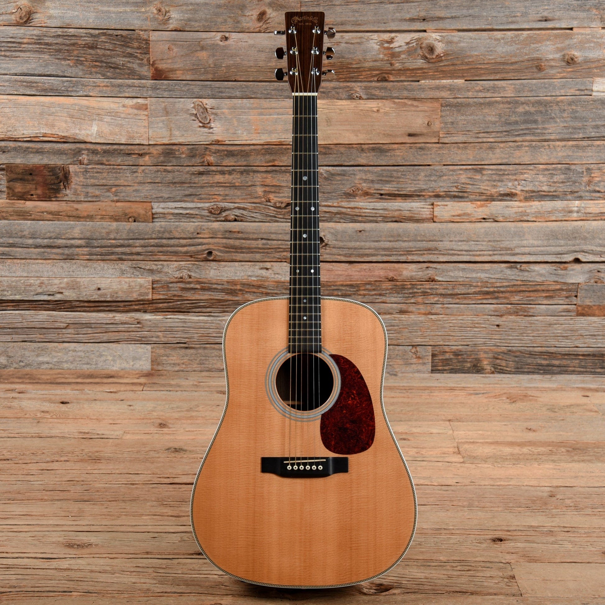 Martin Standard Series HD-28 Natural 1999 Acoustic Guitars / Dreadnought
