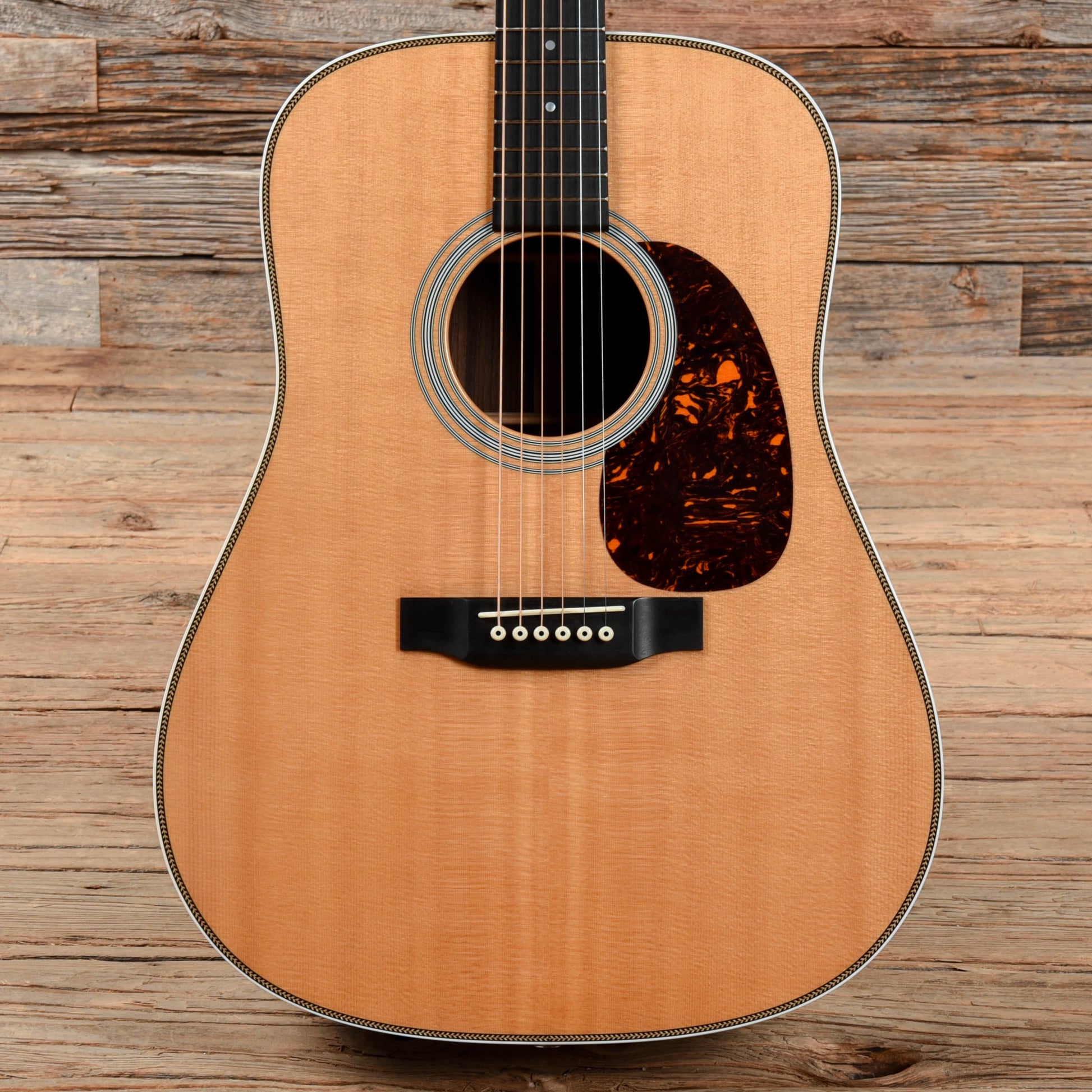 Martin Standard Series HD-28 Natural 2014 Acoustic Guitars / Dreadnought