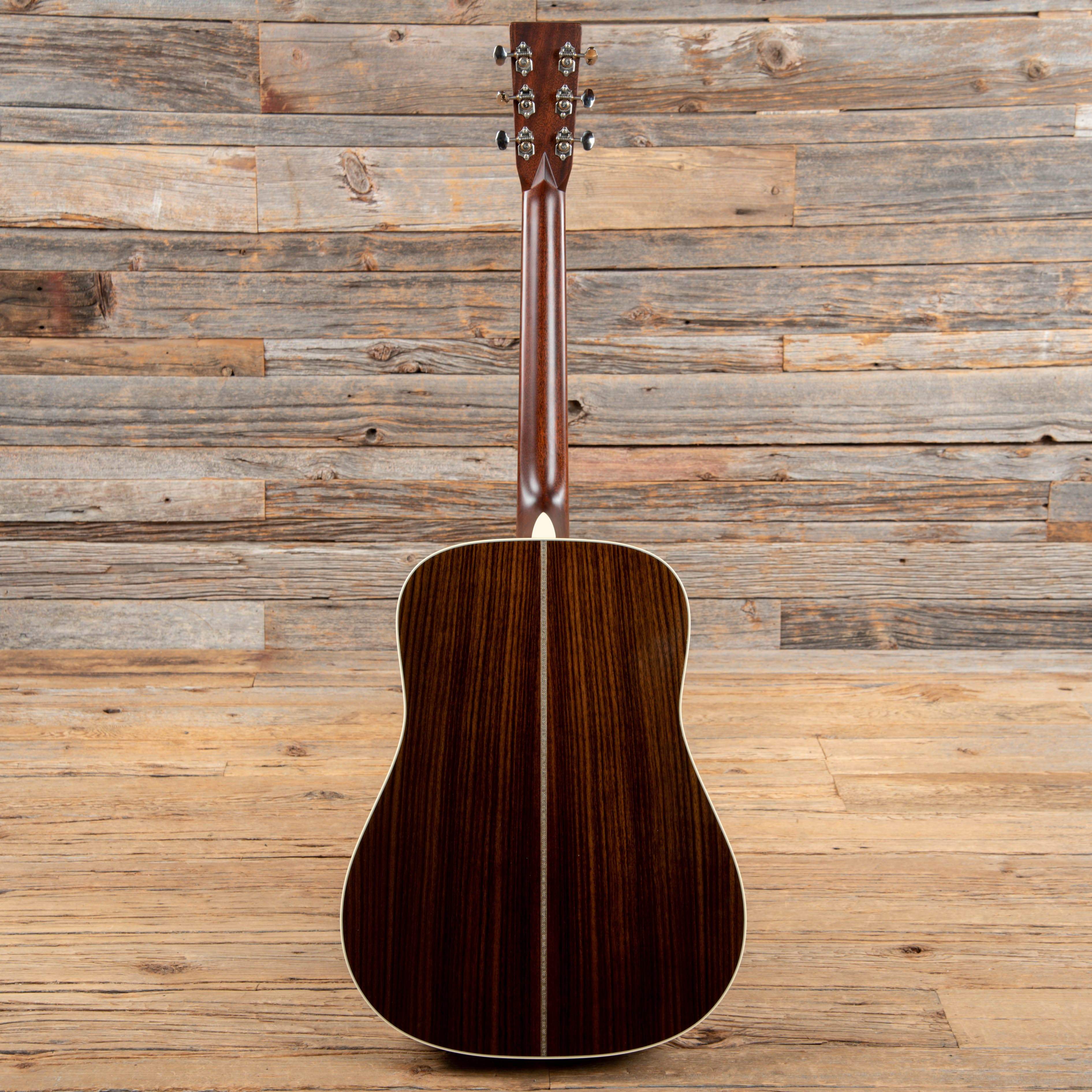 Martin Standard Series HD-28 Natural 2017 Acoustic Guitars / Dreadnought