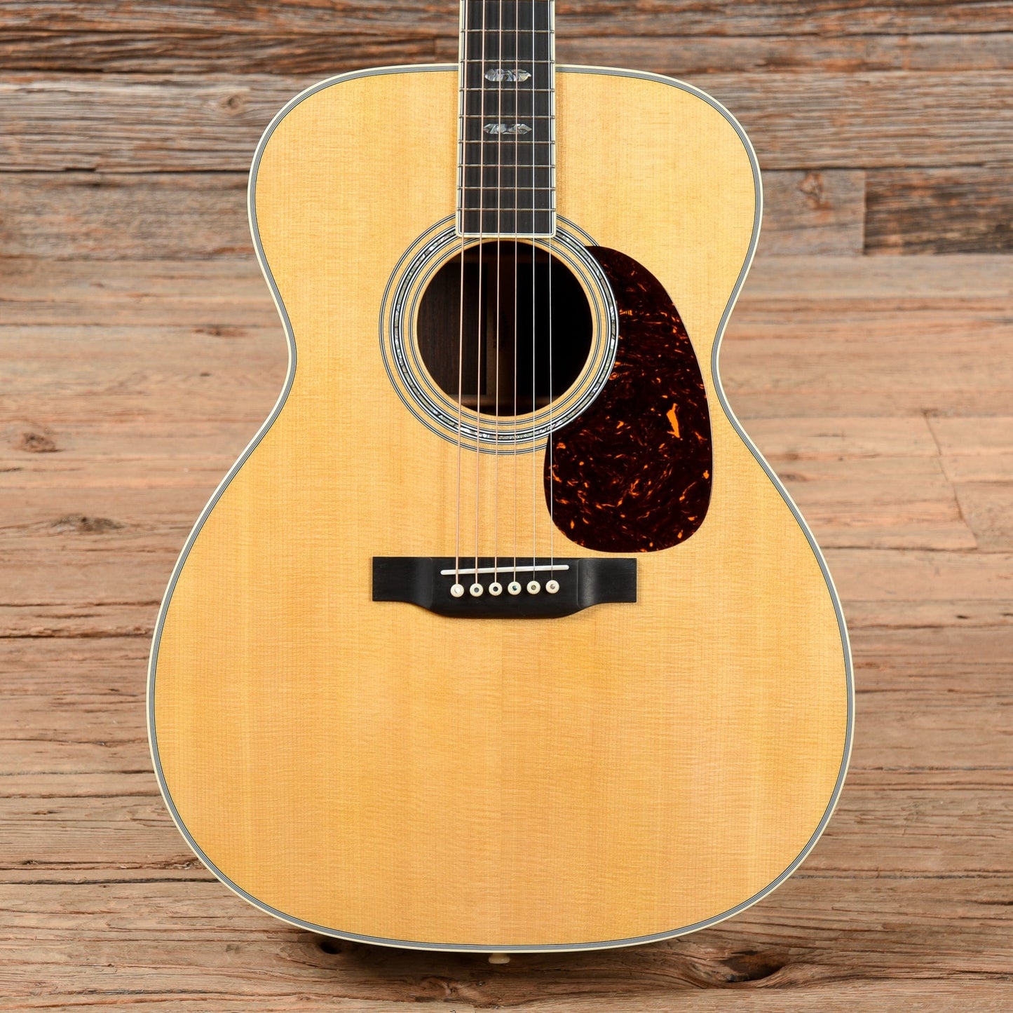 Martin J-40 Natural Acoustic Guitars / Jumbo