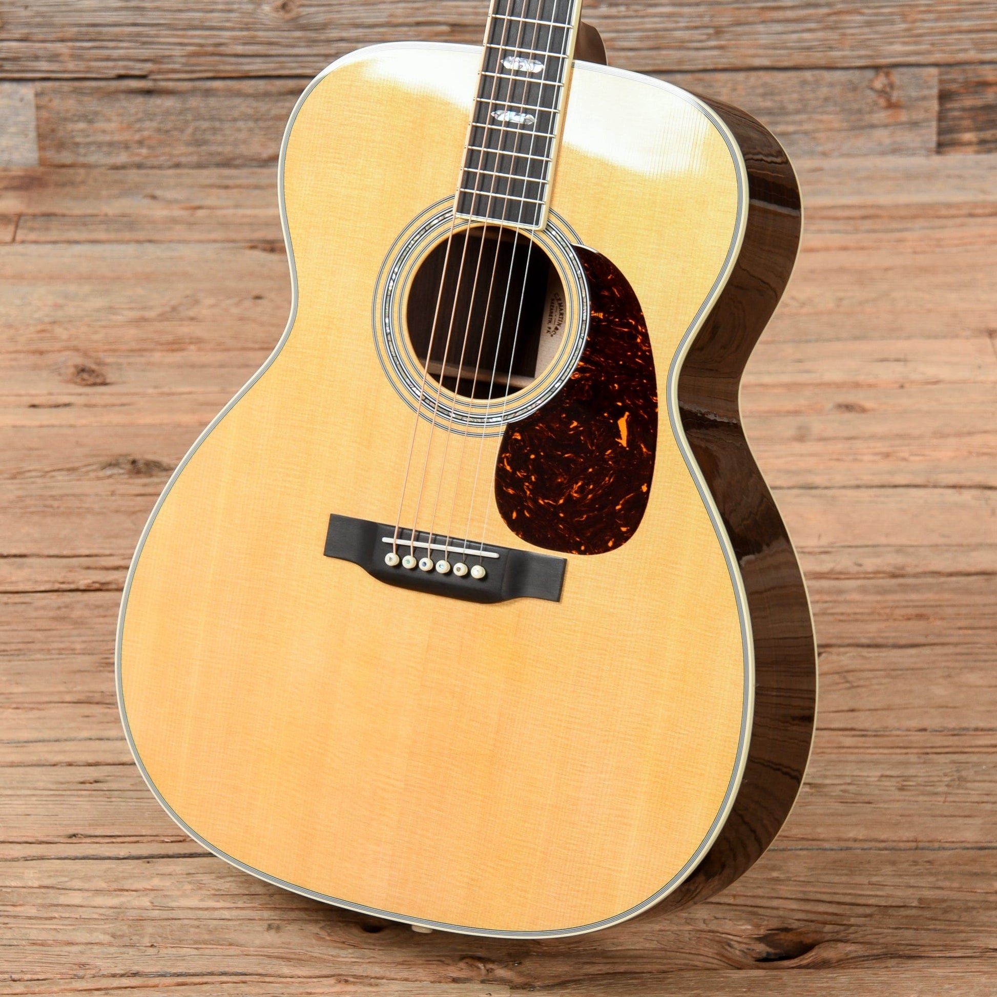 Martin J-40 Natural Acoustic Guitars / Jumbo